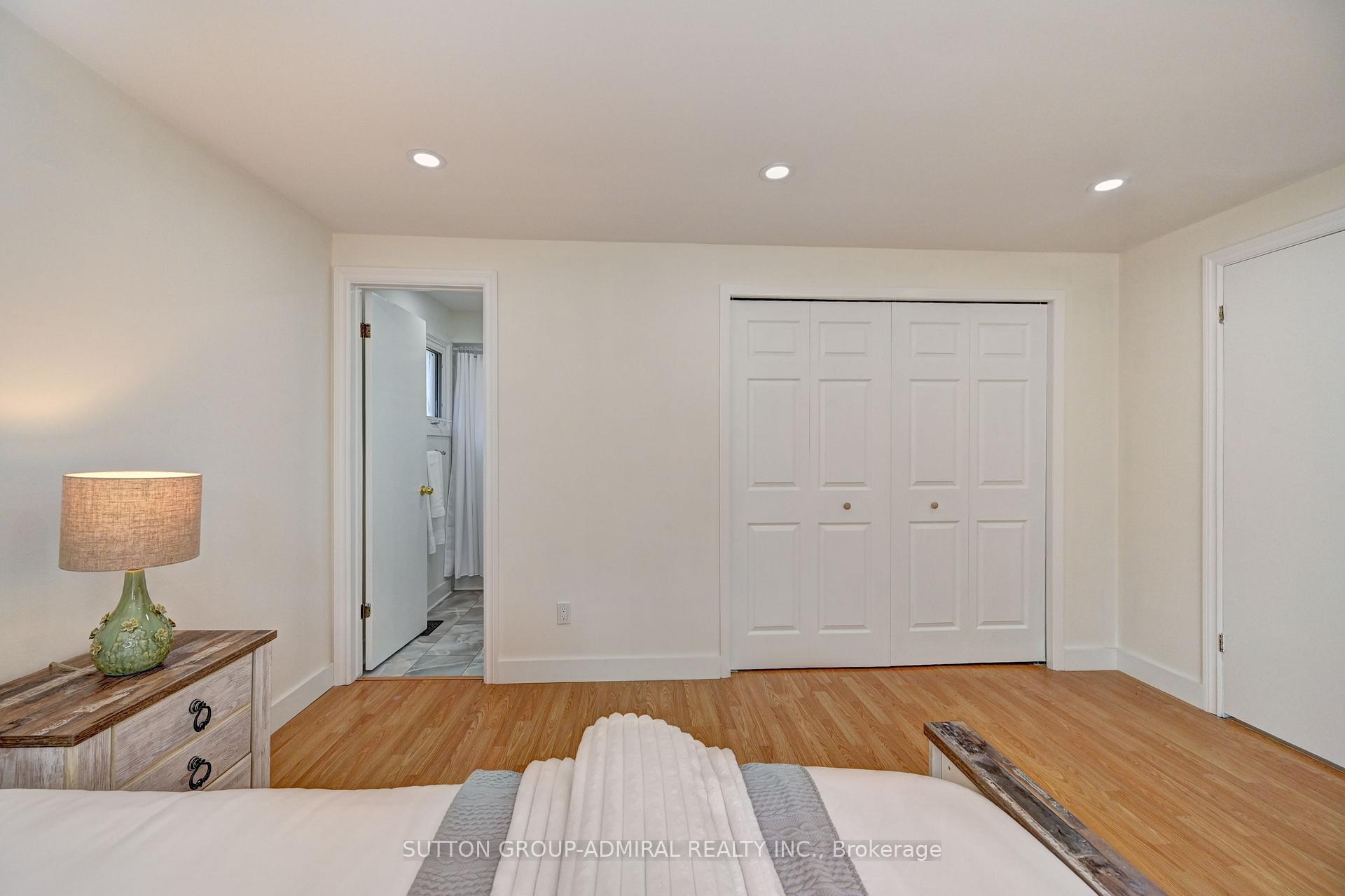 Photo 26 of 383 Stillmeadow Circle, Waterloo — HOMEH