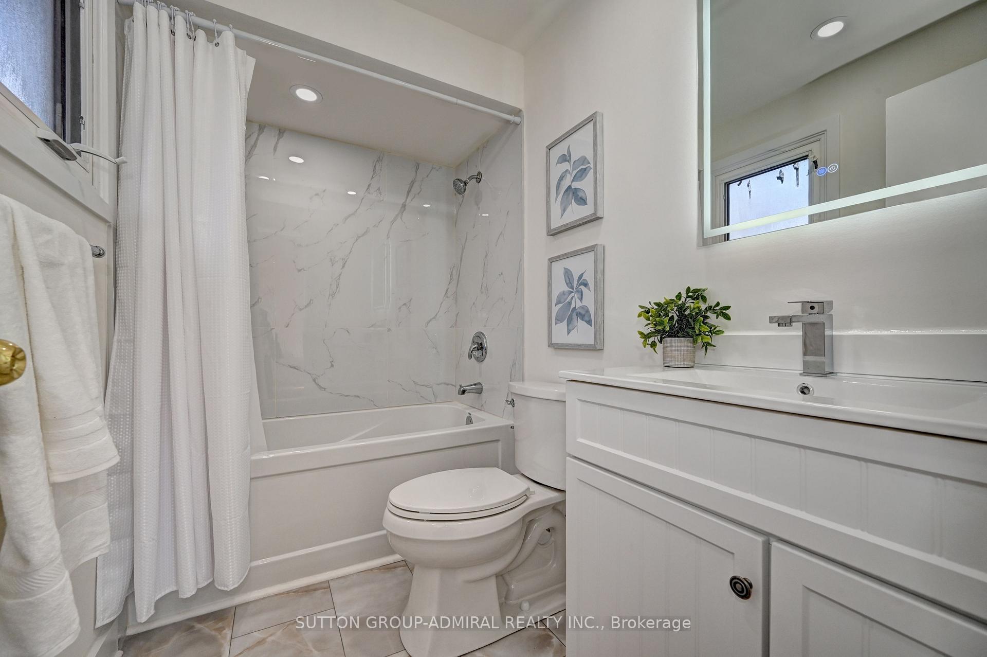 Photo 29 of 383 Stillmeadow Circle, Waterloo — HOMEH