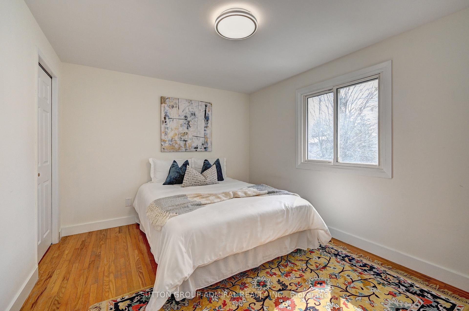 Photo 38 of 383 Stillmeadow Circle, Waterloo — HOMEH