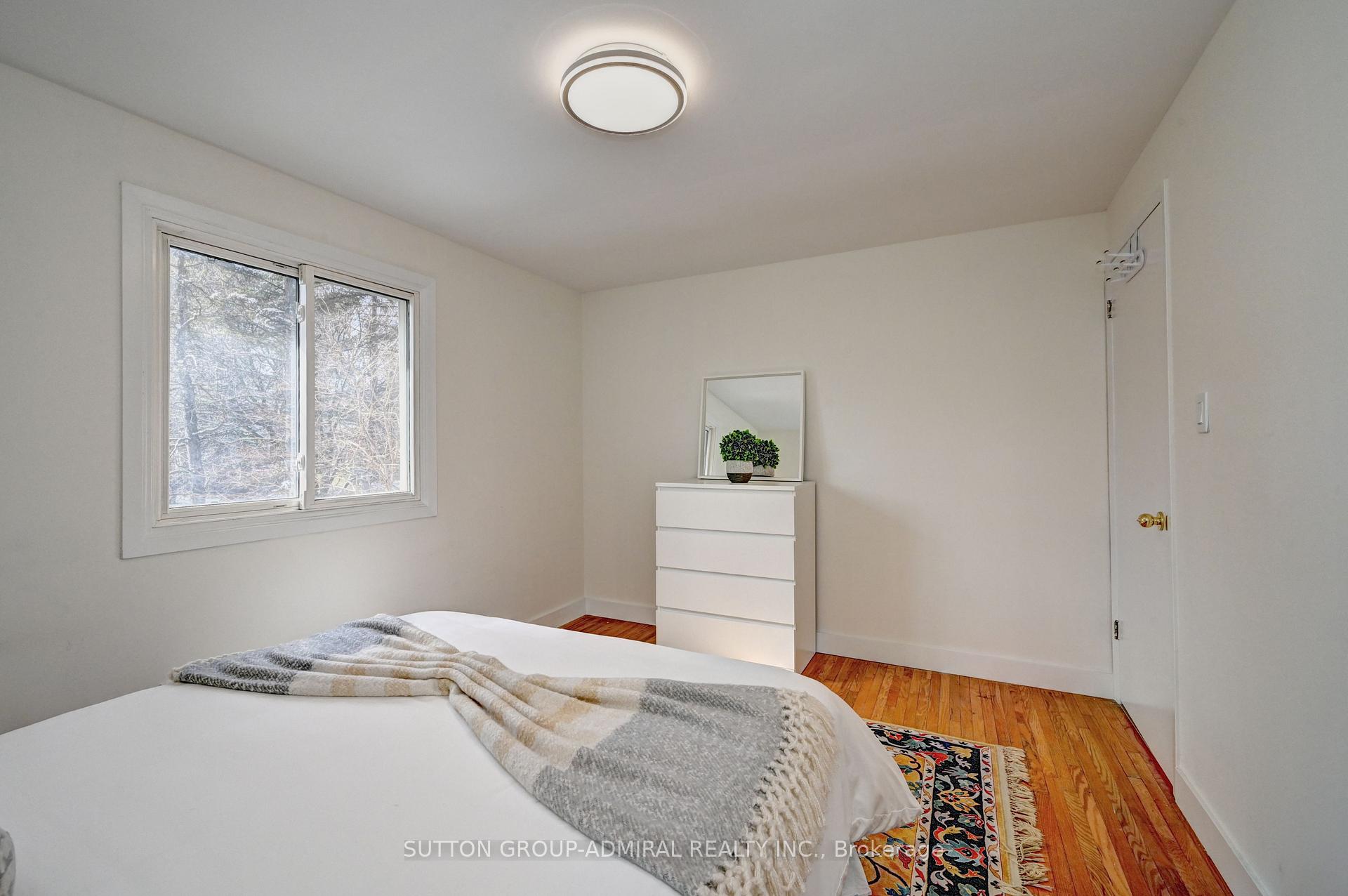 Photo 39 of 383 Stillmeadow Circle, Waterloo — HOMEH