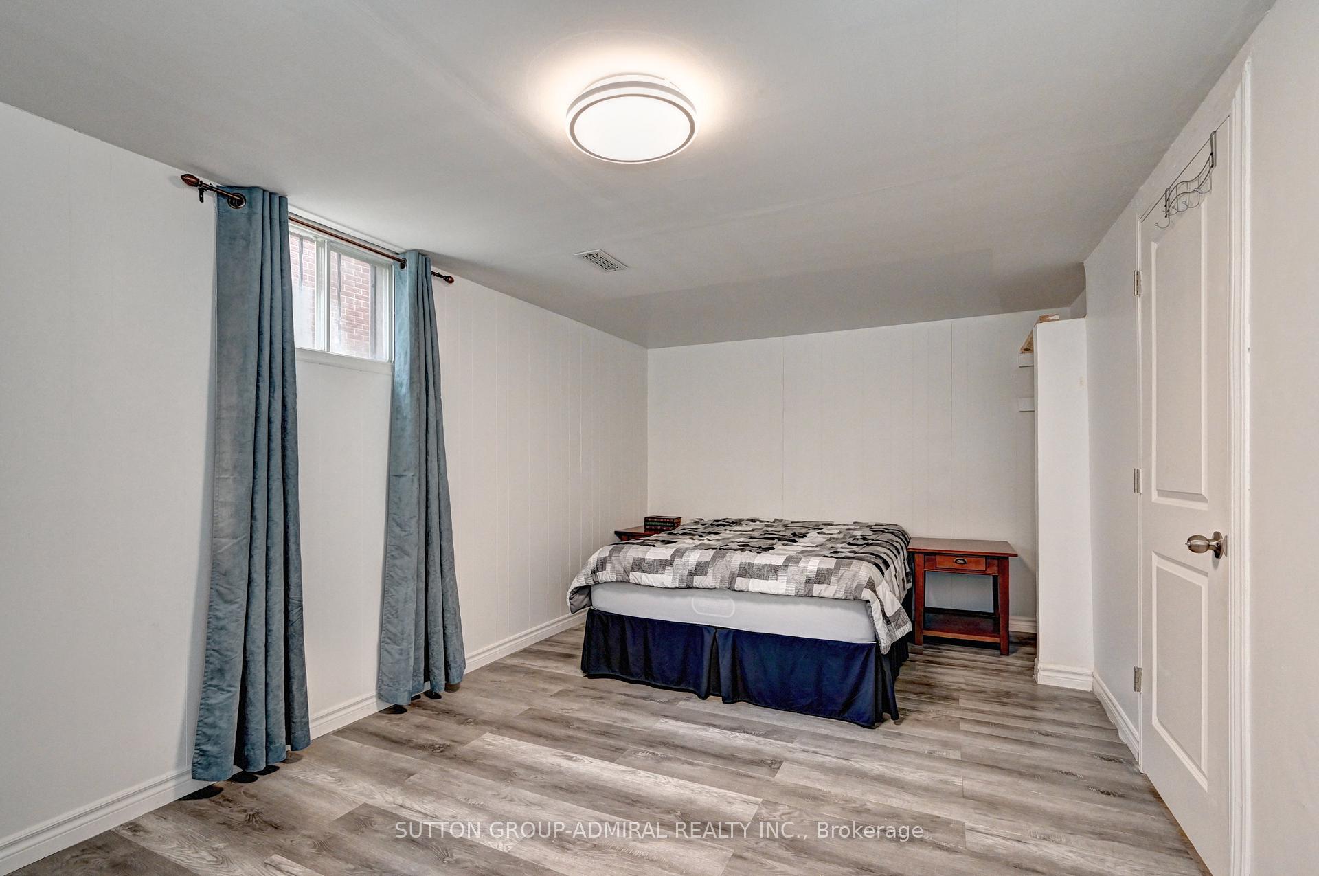 Photo 44 of 383 Stillmeadow Circle, Waterloo — HOMEH