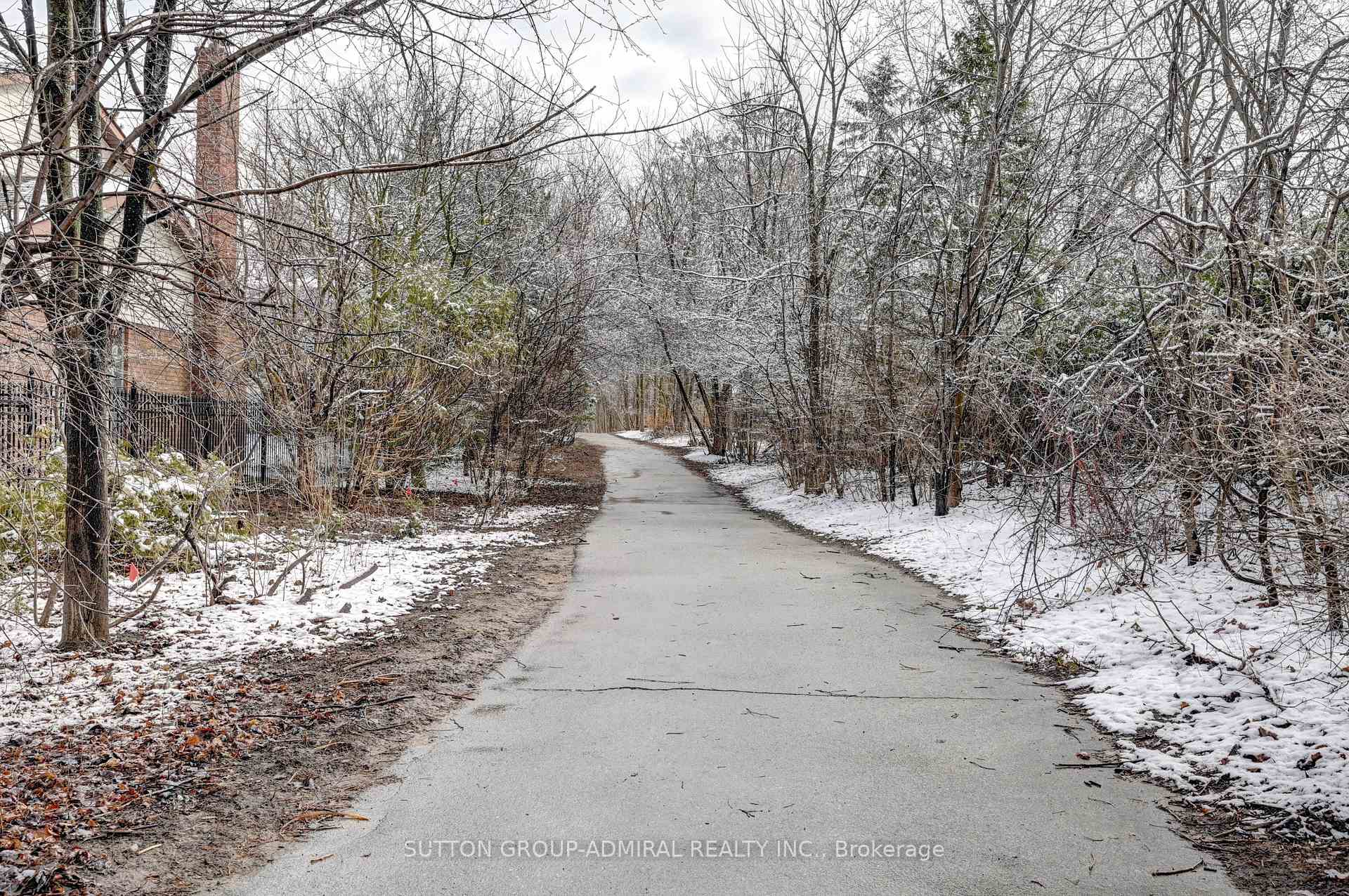Photo 45 of 383 Stillmeadow Circle, Waterloo — HOMEH