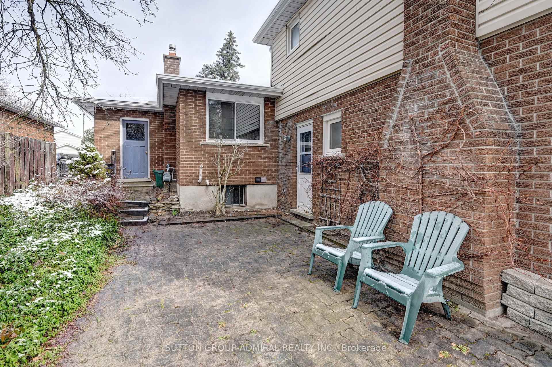 Photo 48 of 383 Stillmeadow Circle, Waterloo — HOMEH