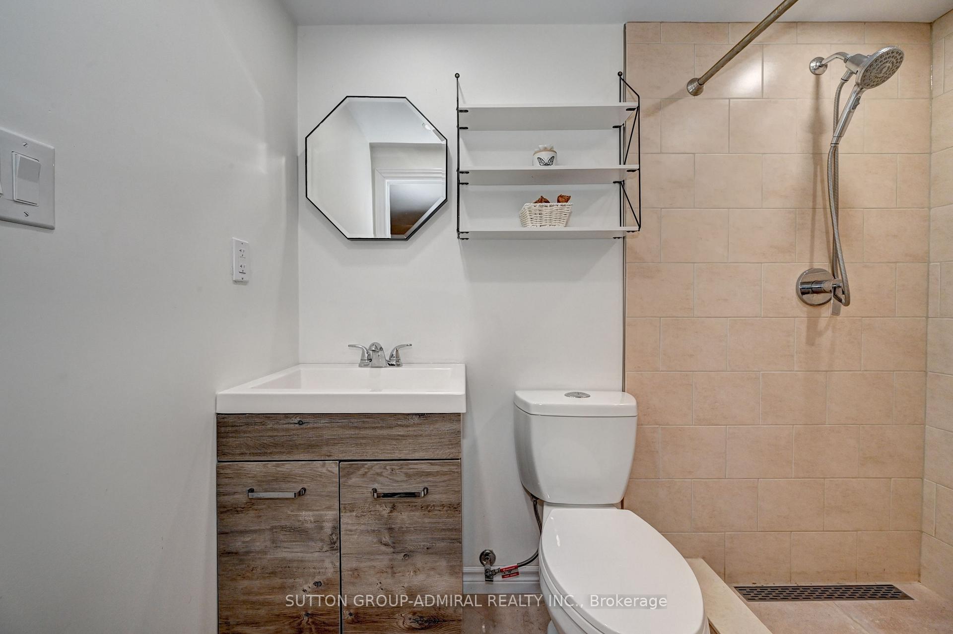 Photo 50 of 383 Stillmeadow Circle, Waterloo — HOMEH