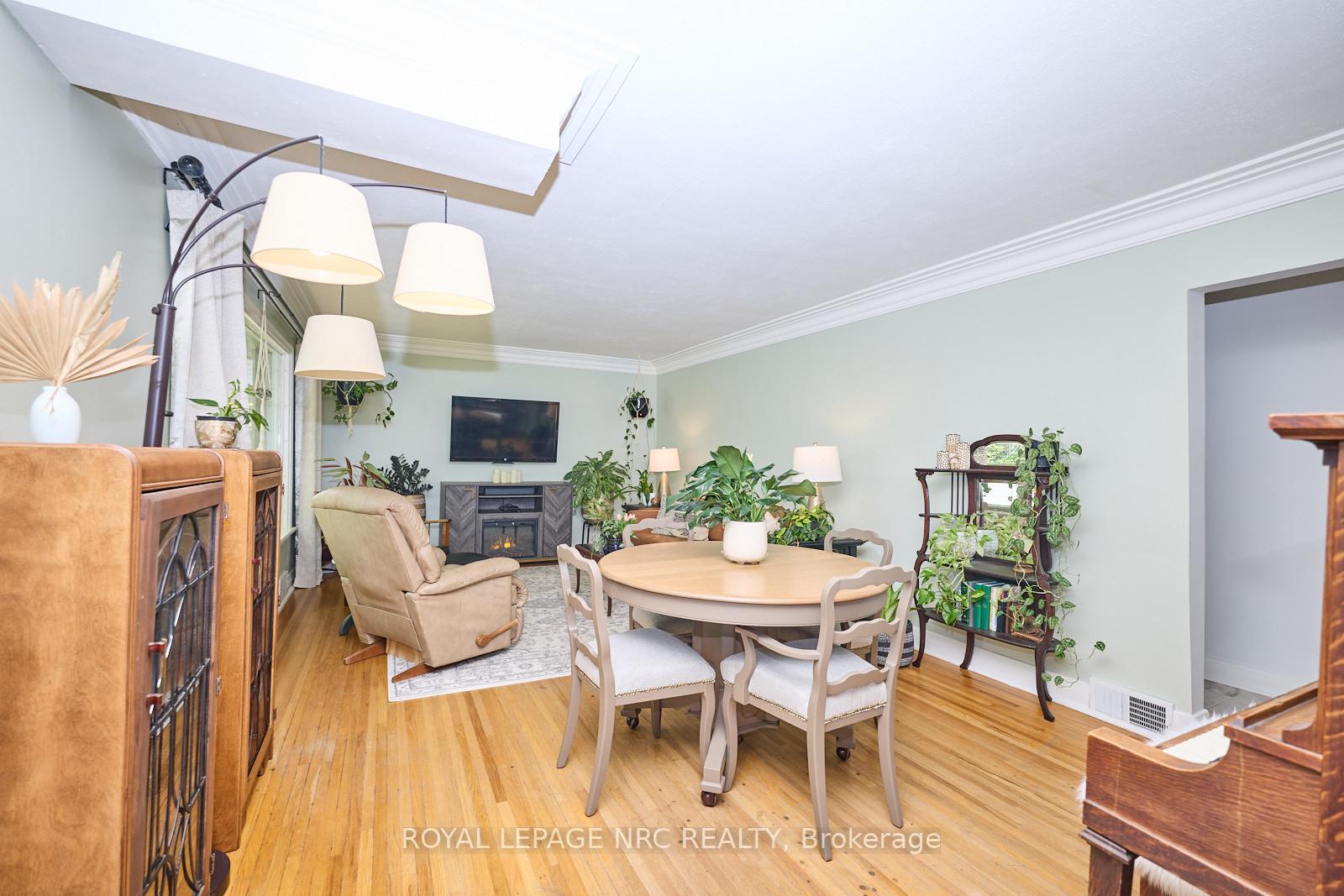 Photo 12 of 143 Gadsby Avenue, Welland, N. Welland — HOMEH