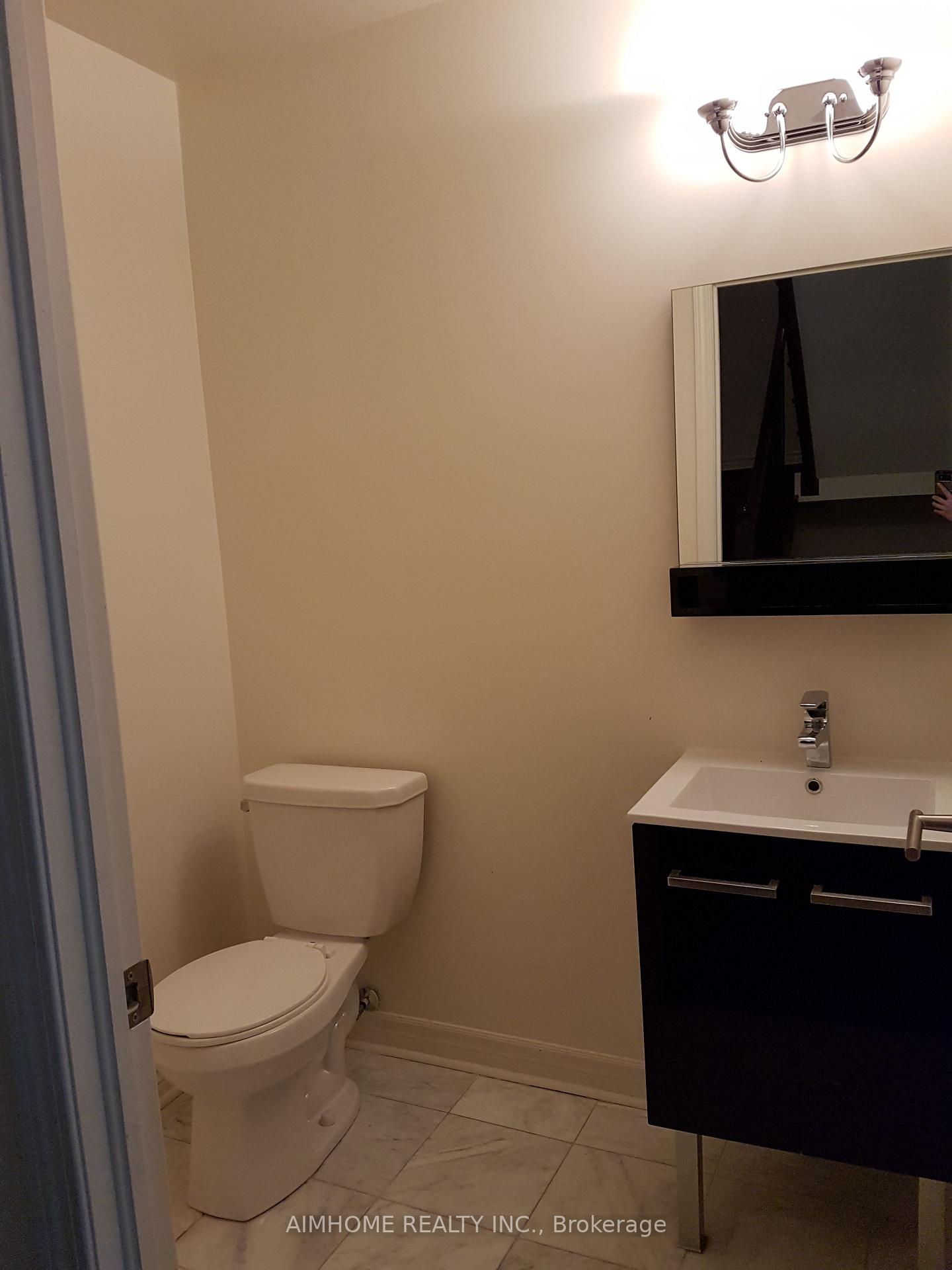 Photo 8 of Unit 46, 7 Brighton Place, Vaughan, Crestwood-Springfarm-Yorkhill — HOMEH