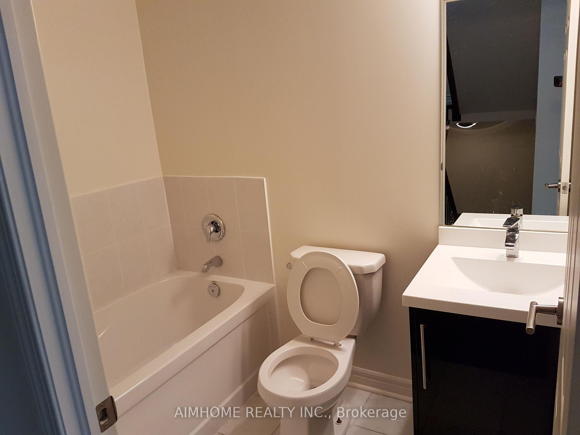 Photo 13 of Unit 46, 7 Brighton Place, Vaughan, Crestwood-Springfarm-Yorkhill — HOMEH