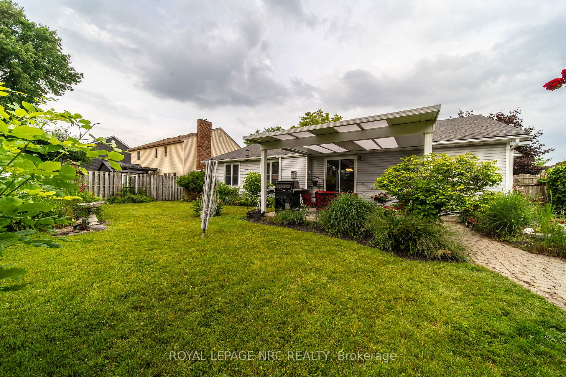 Photo 28 of 135 Green Pointe Drive, Welland, N. Welland — HOMEH