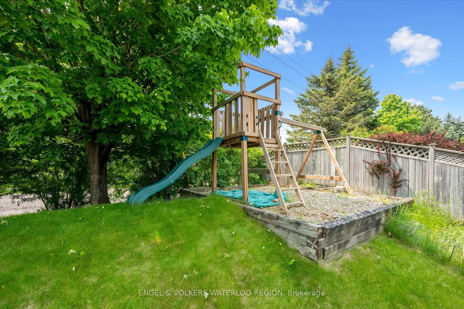 Photo 39 of 457 Brigantine Drive, Waterloo — HOMEH