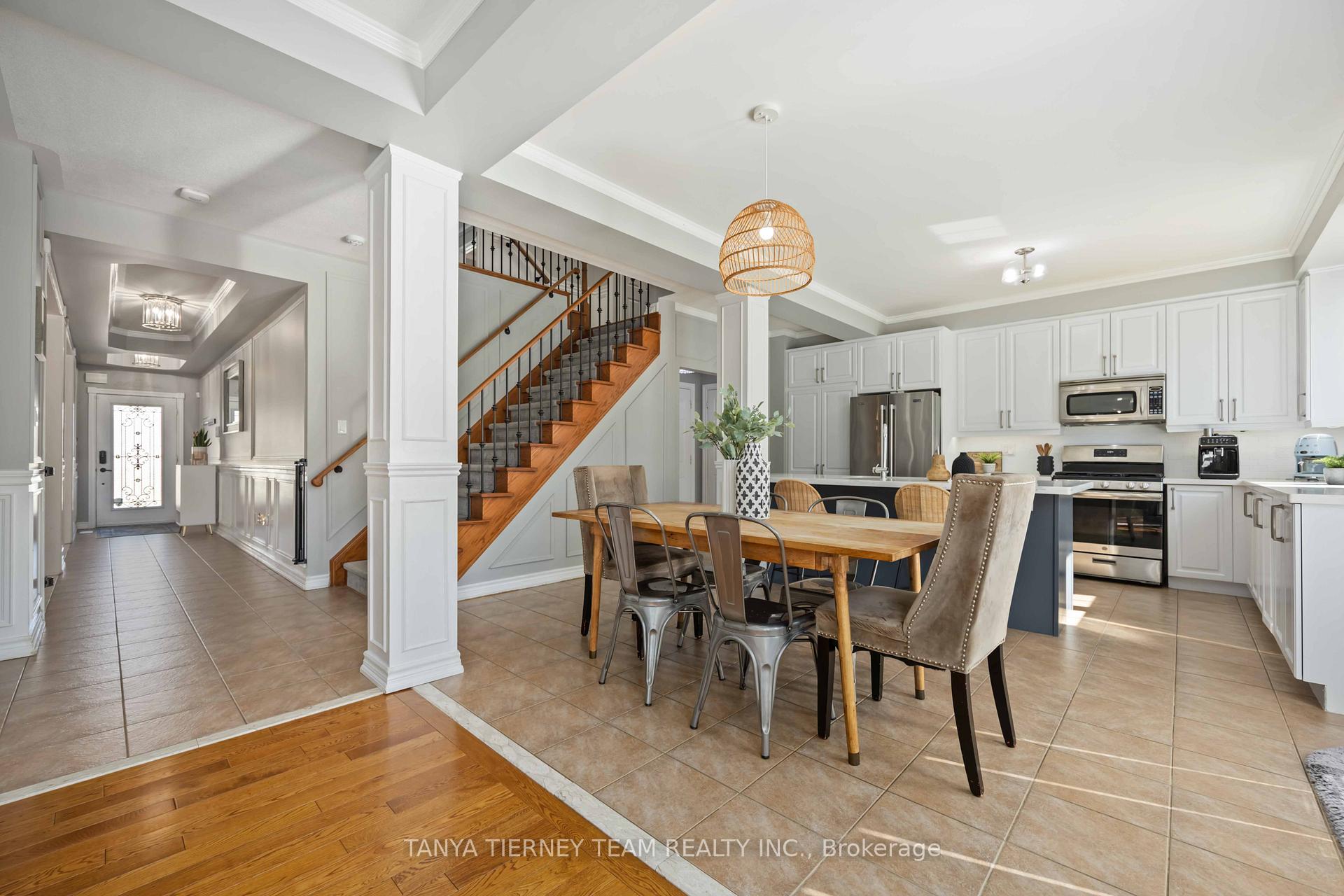 Photo 12 of 161 Carnwith Drive W, Whitby, Brooklin — HOMEH