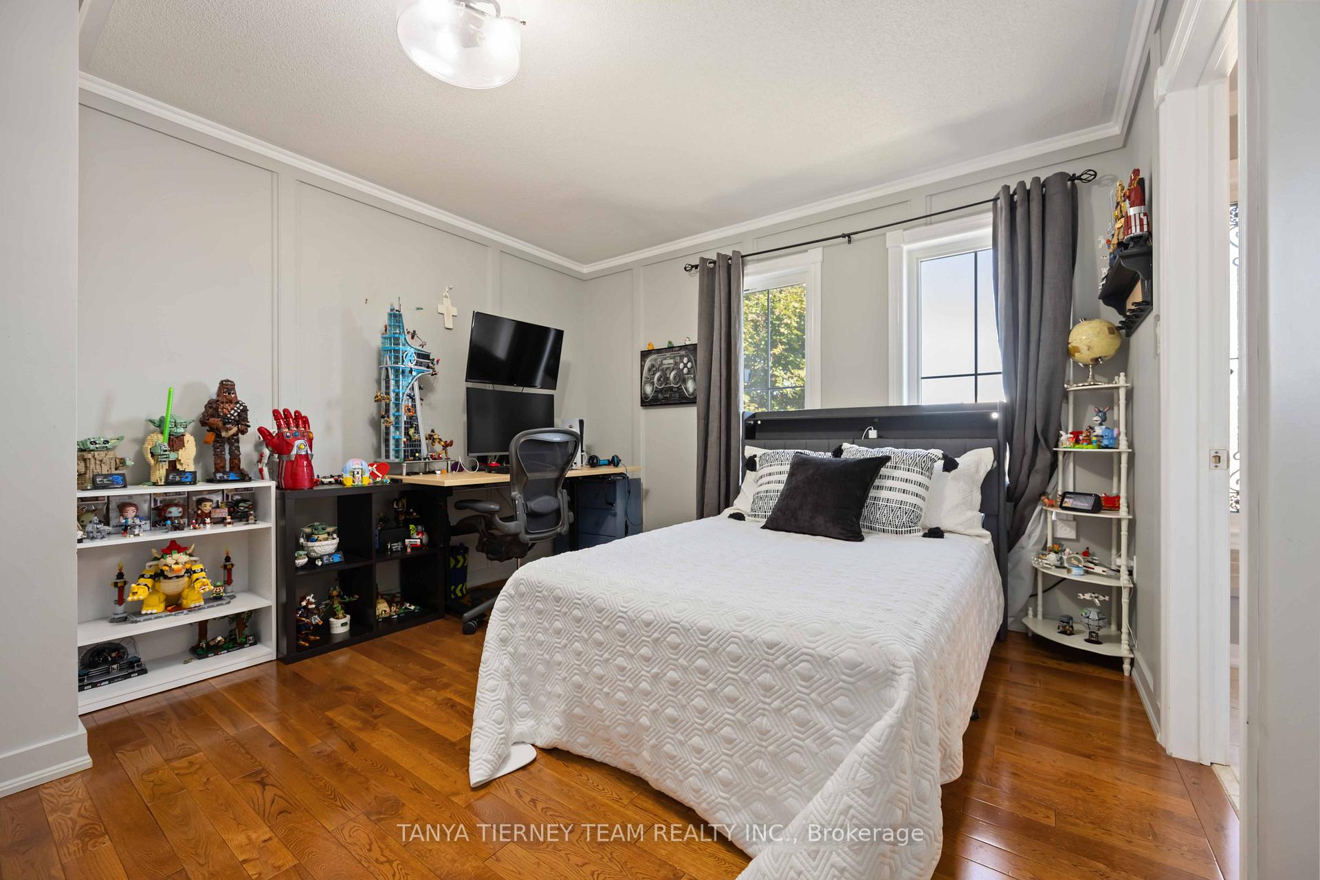 Photo 21 of 161 Carnwith Drive W, Whitby, Brooklin — HOMEH