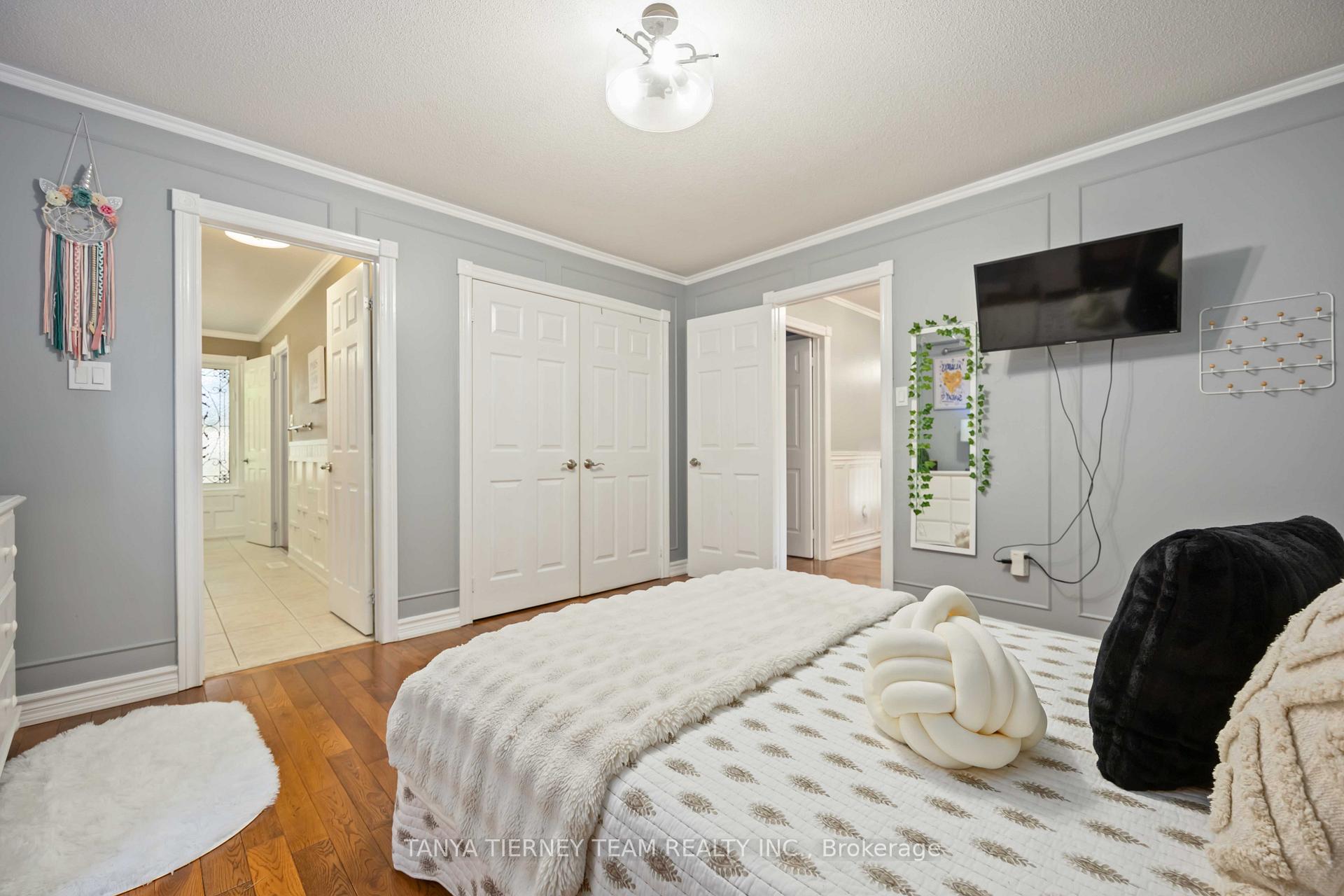 Photo 28 of 161 Carnwith Drive W, Whitby, Brooklin — HOMEH
