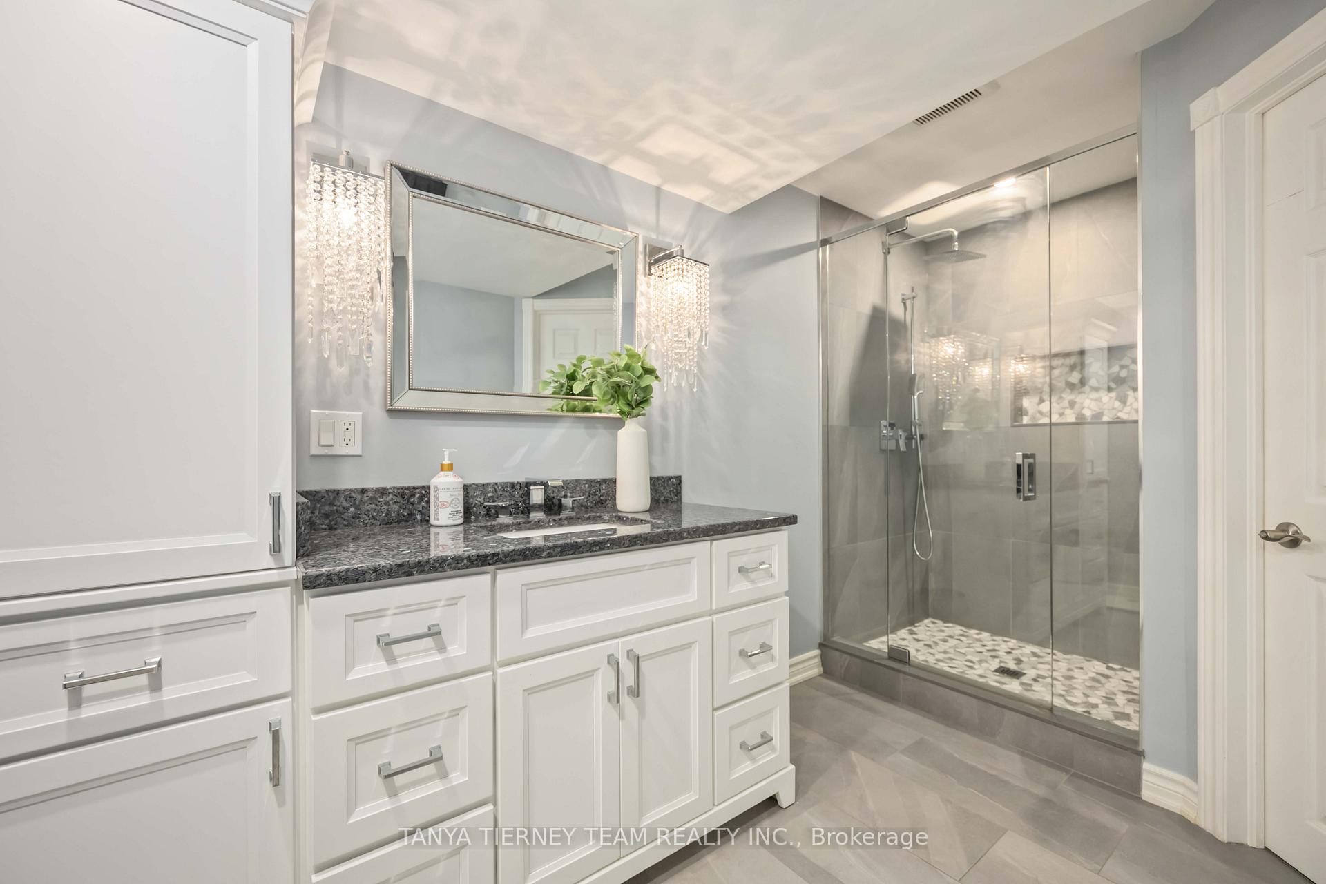 Photo 44 of 161 Carnwith Drive W, Whitby, Brooklin — HOMEH