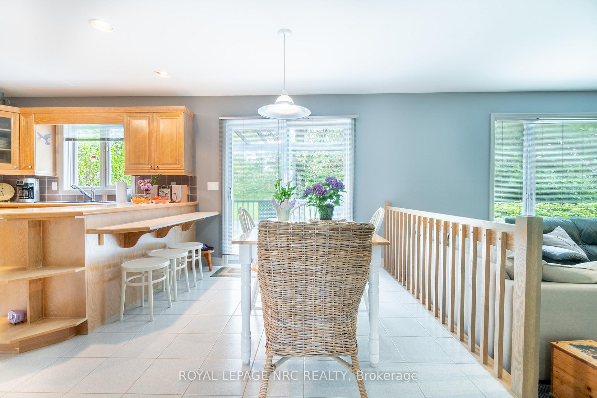 Photo 6 of 70 Stefanie Crescent, Welland, Prince Charles — HOMEH