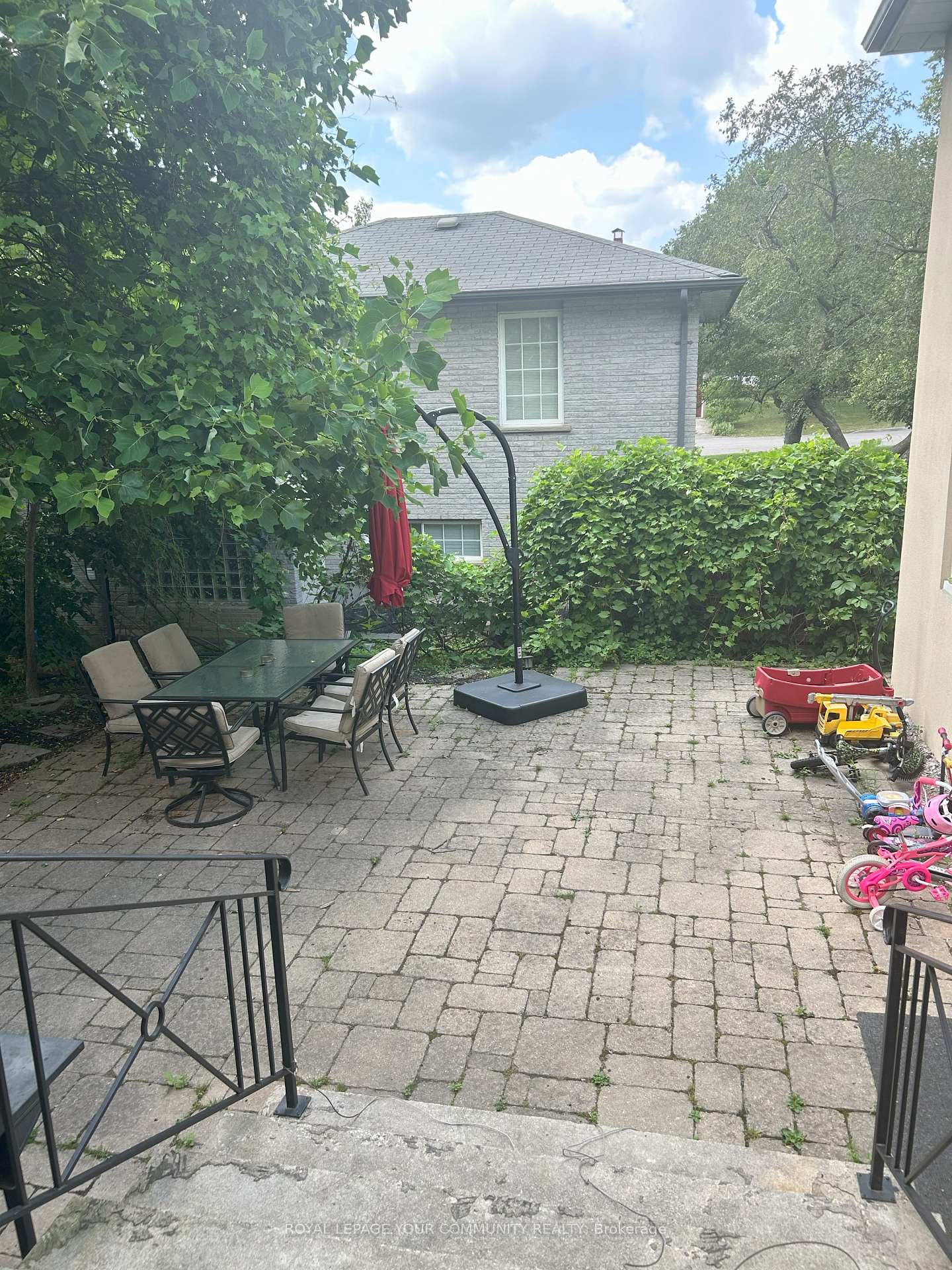 Photo 5 of 46 Netherford Road, Vaughan, Maple — HOMEH