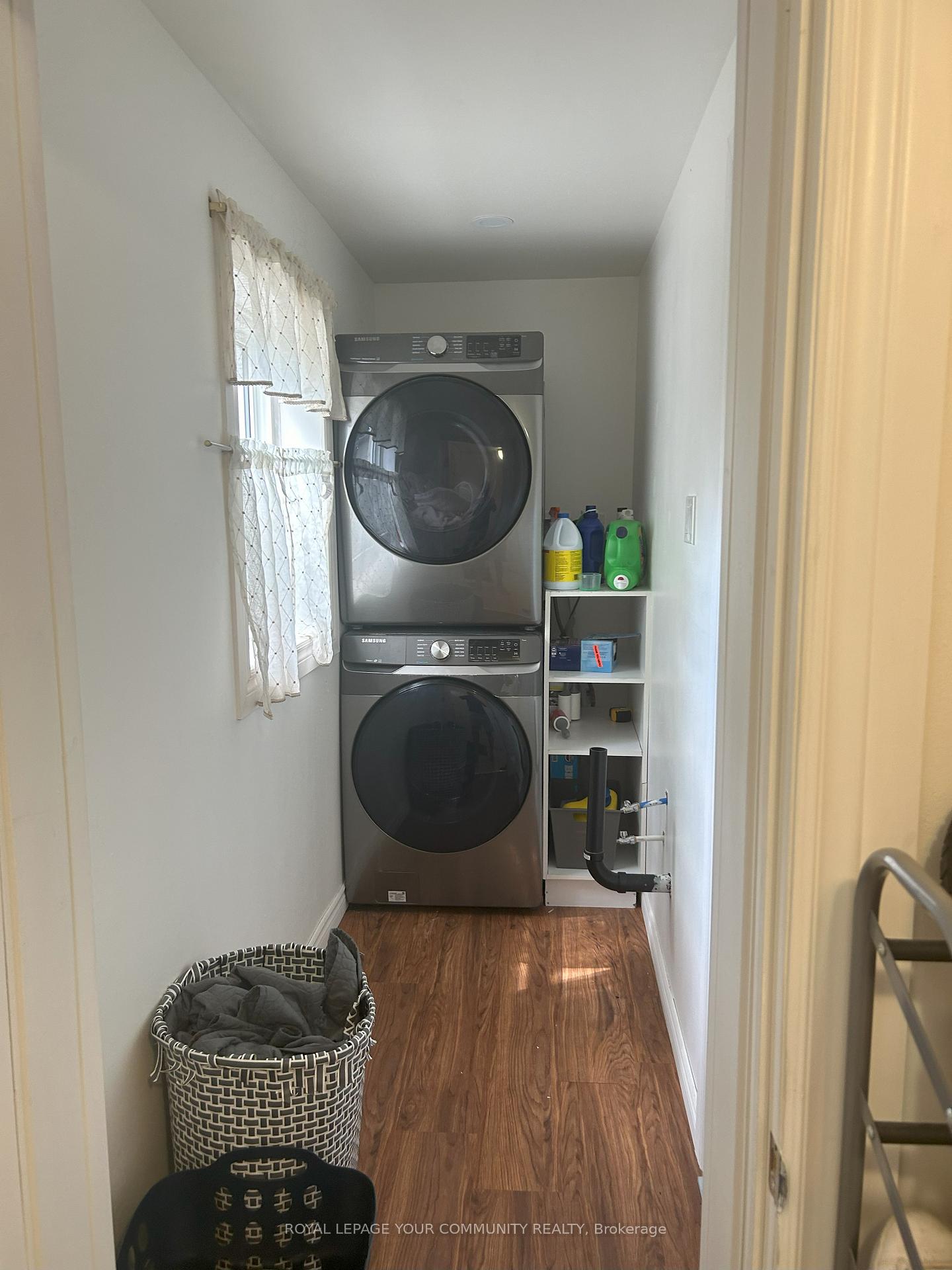 Photo 11 of 46 Netherford Road, Vaughan, Maple — HOMEH