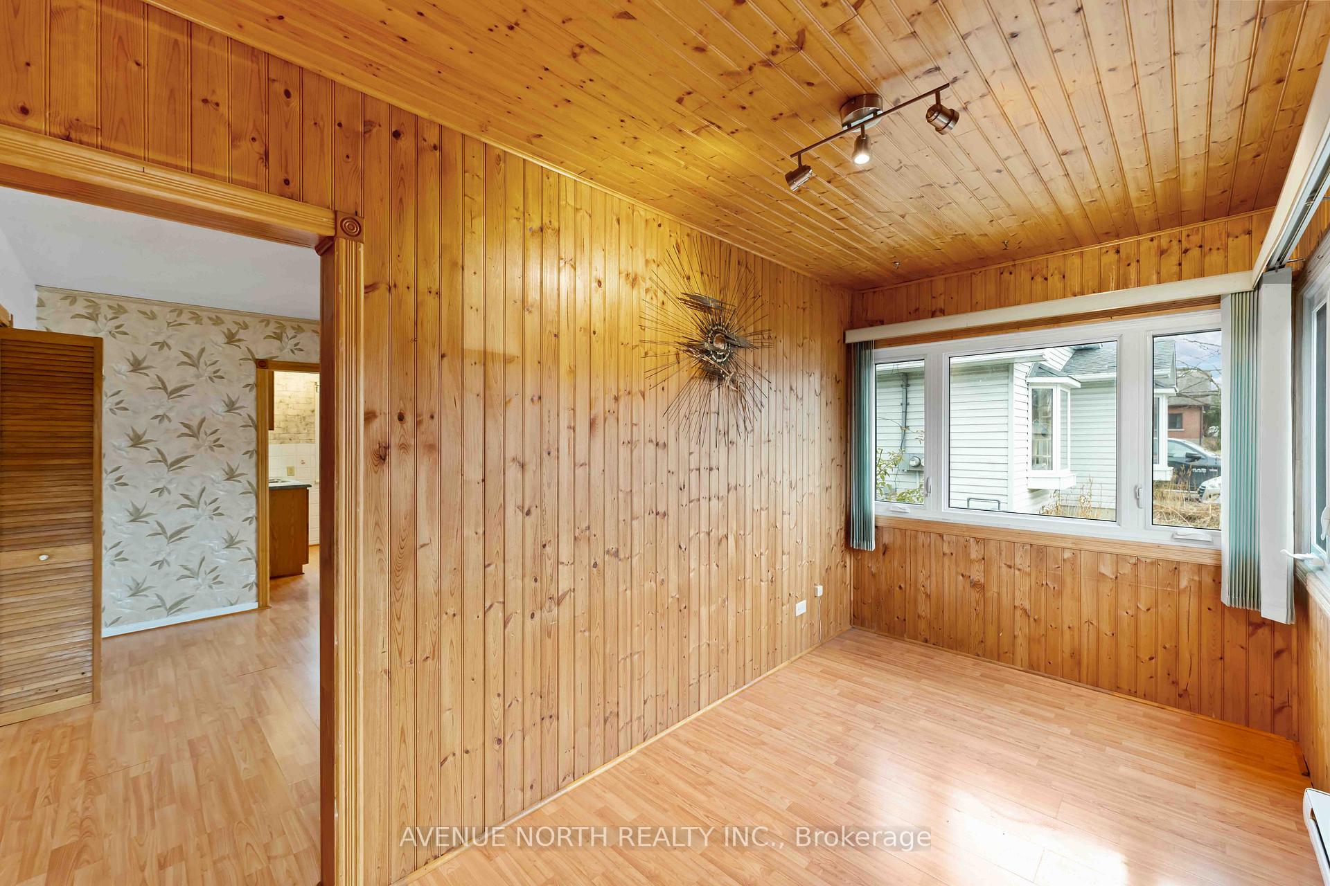 Photo 6 of 177 Compton Avenue, Ottawa, Woodroffe — HOMEH
