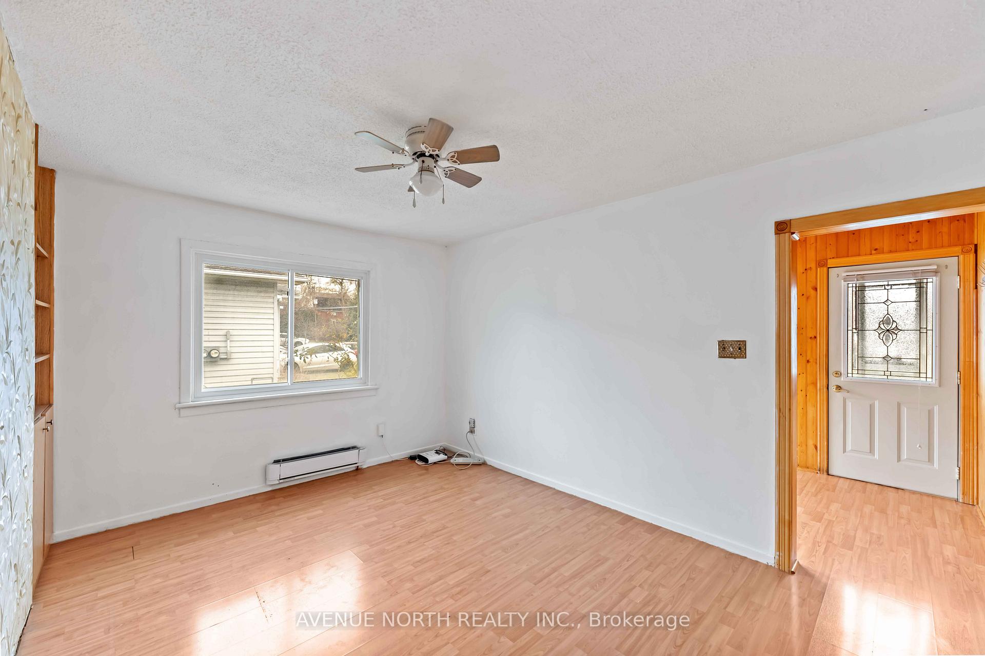 Photo 12 of 177 Compton Avenue, Ottawa, Woodroffe — HOMEH