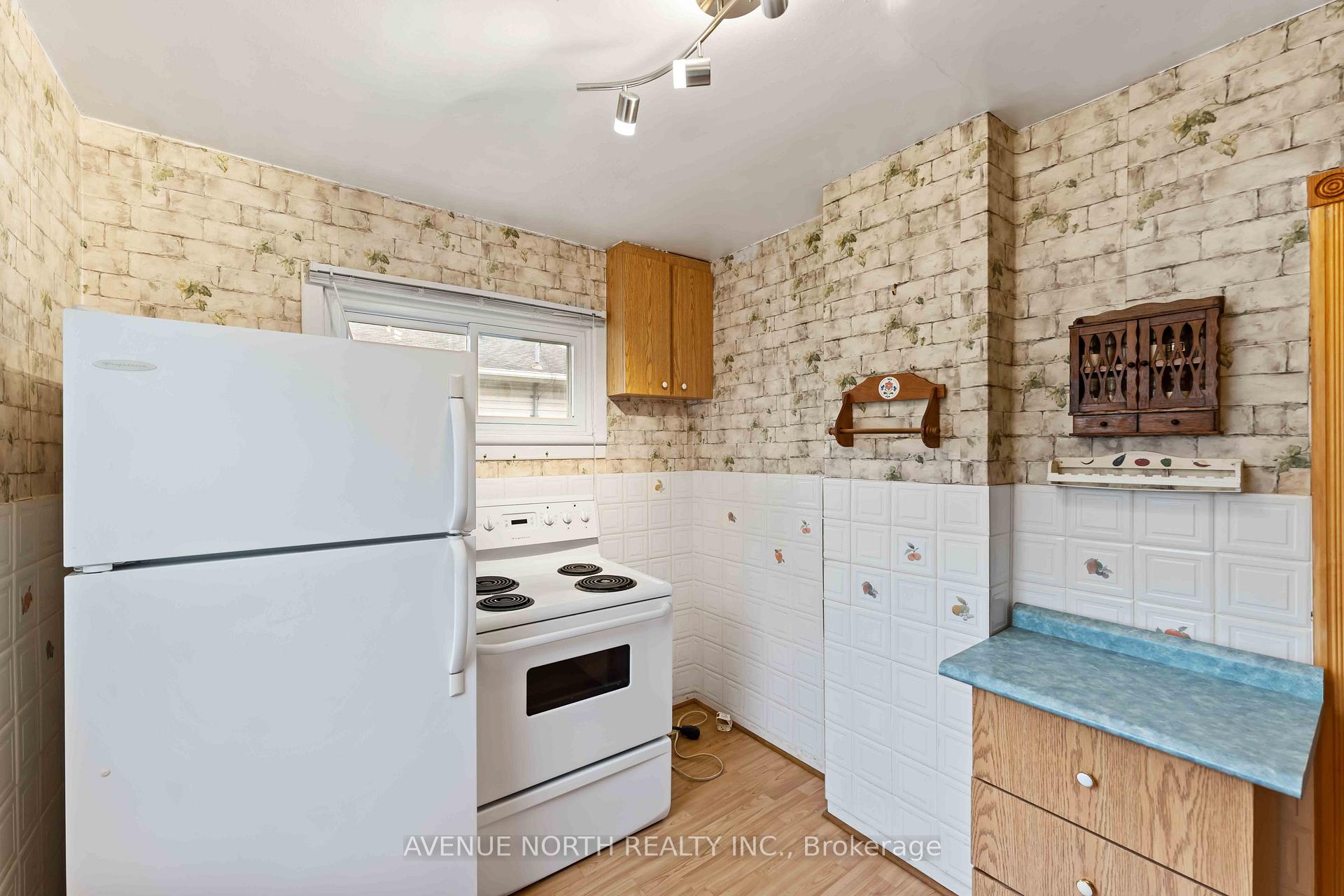 Photo 24 of 177 Compton Avenue, Ottawa, Woodroffe — HOMEH