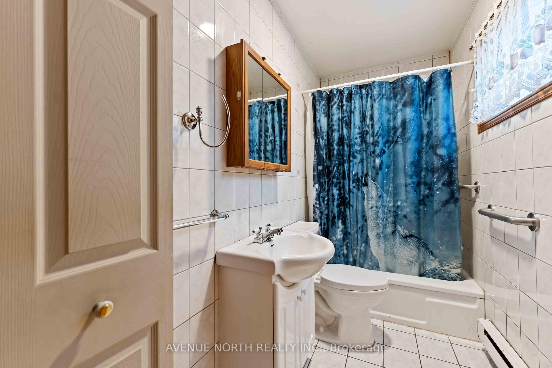 Photo 31 of 177 Compton Avenue, Ottawa, Woodroffe — HOMEH