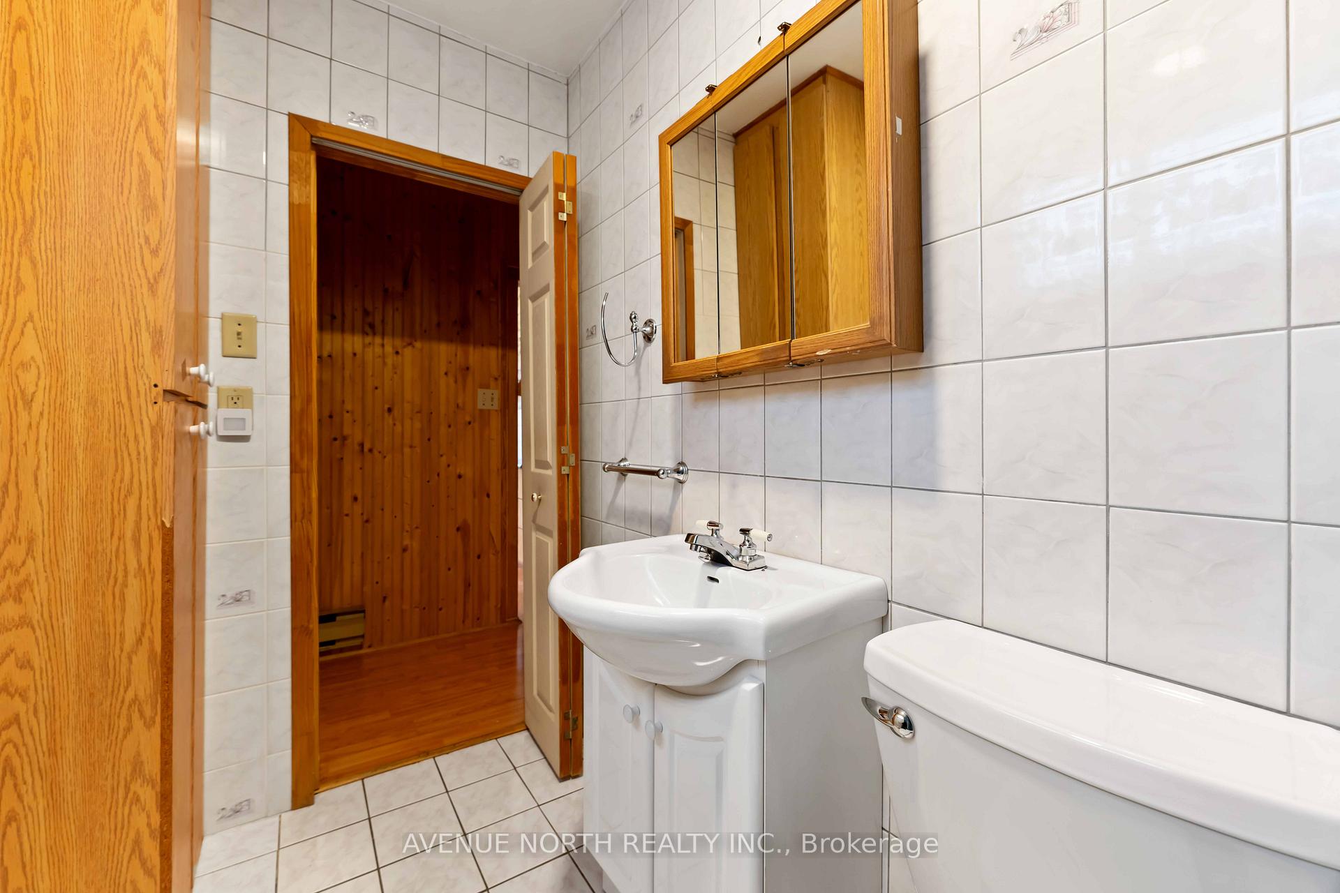 Photo 32 of 177 Compton Avenue, Ottawa, Woodroffe — HOMEH