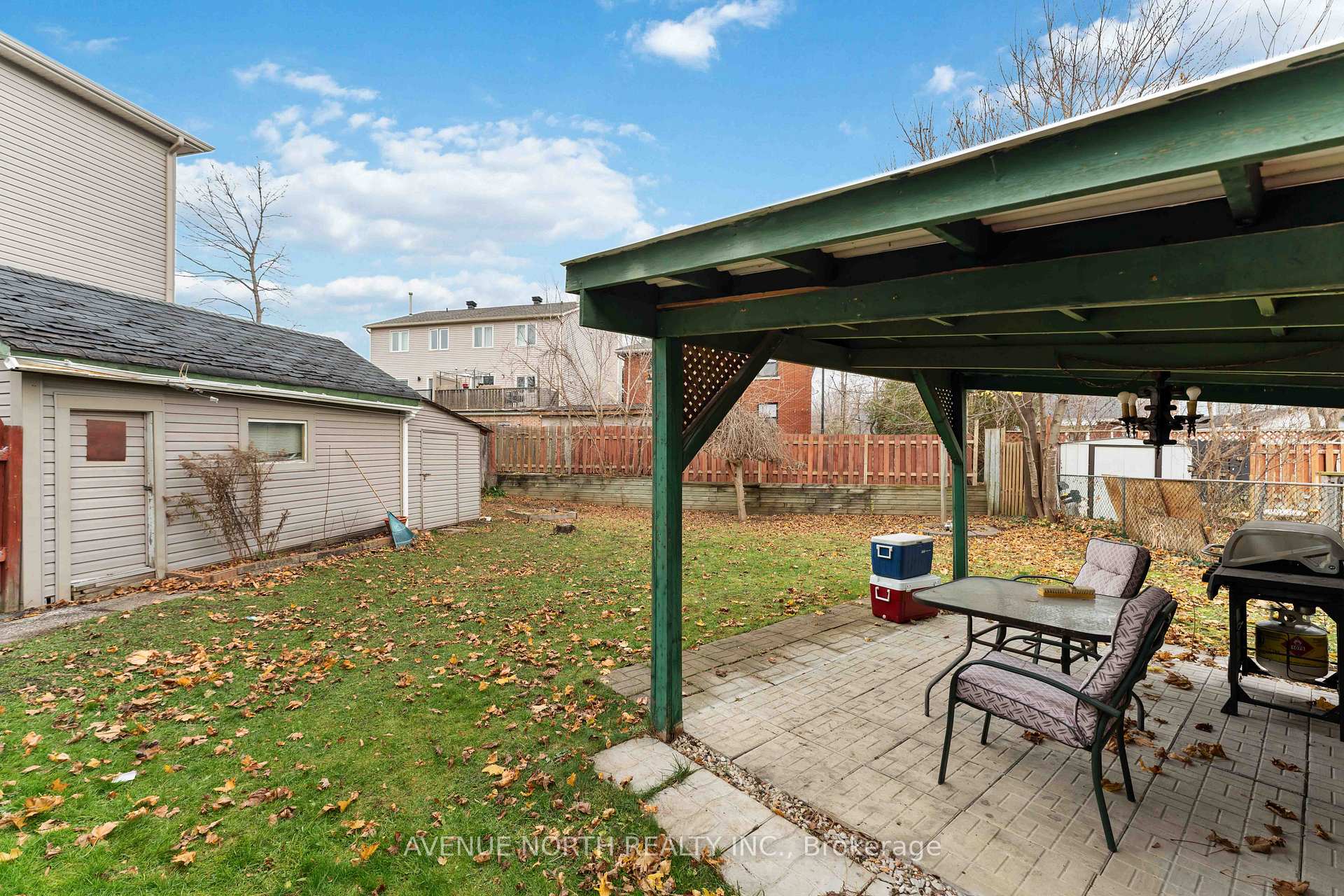 Photo 36 of 177 Compton Avenue, Ottawa, Woodroffe — HOMEH