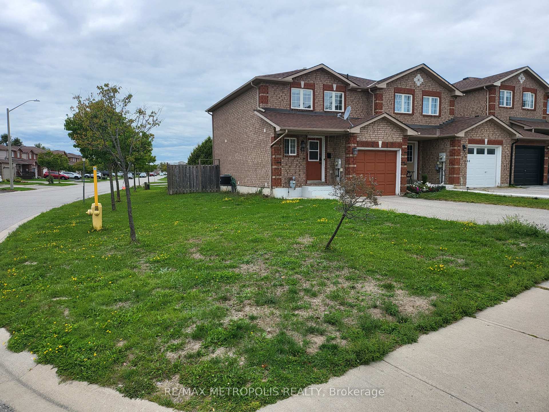 Photo 7 of 42 Larkin Drive, Barrie, Georgian Drive — HOMEH