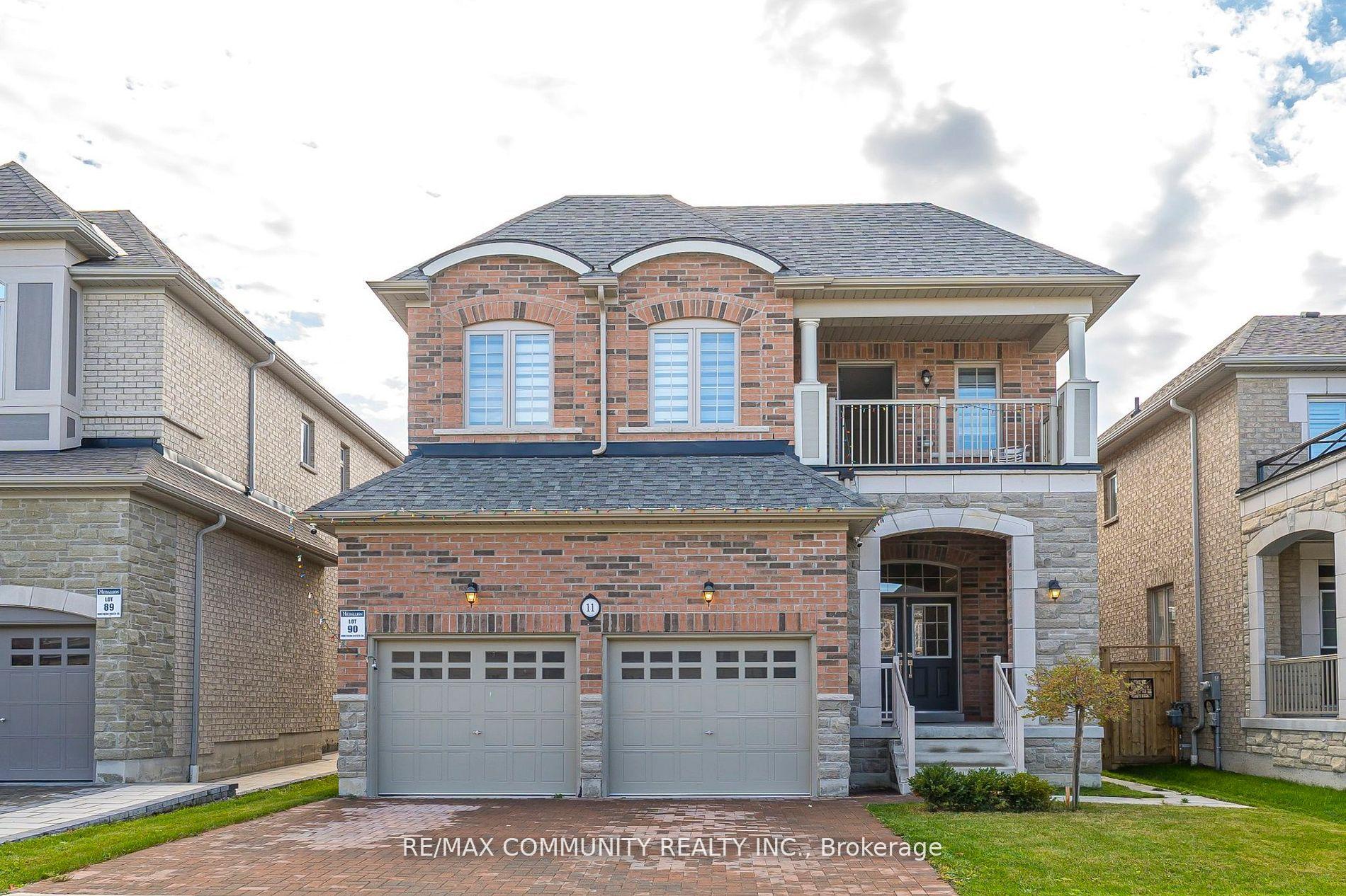 Front of 11 Northern Breeze Crescent