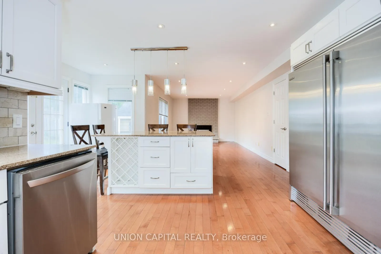 Photo 4 of 82 Old Yonge Street, Aurora, Aurora Village — HOMEH