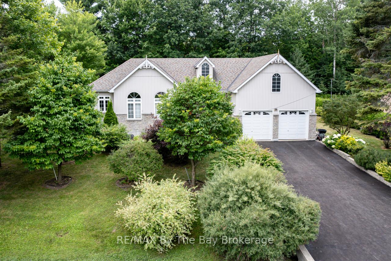 Front of 28 Bridlewood Crescent