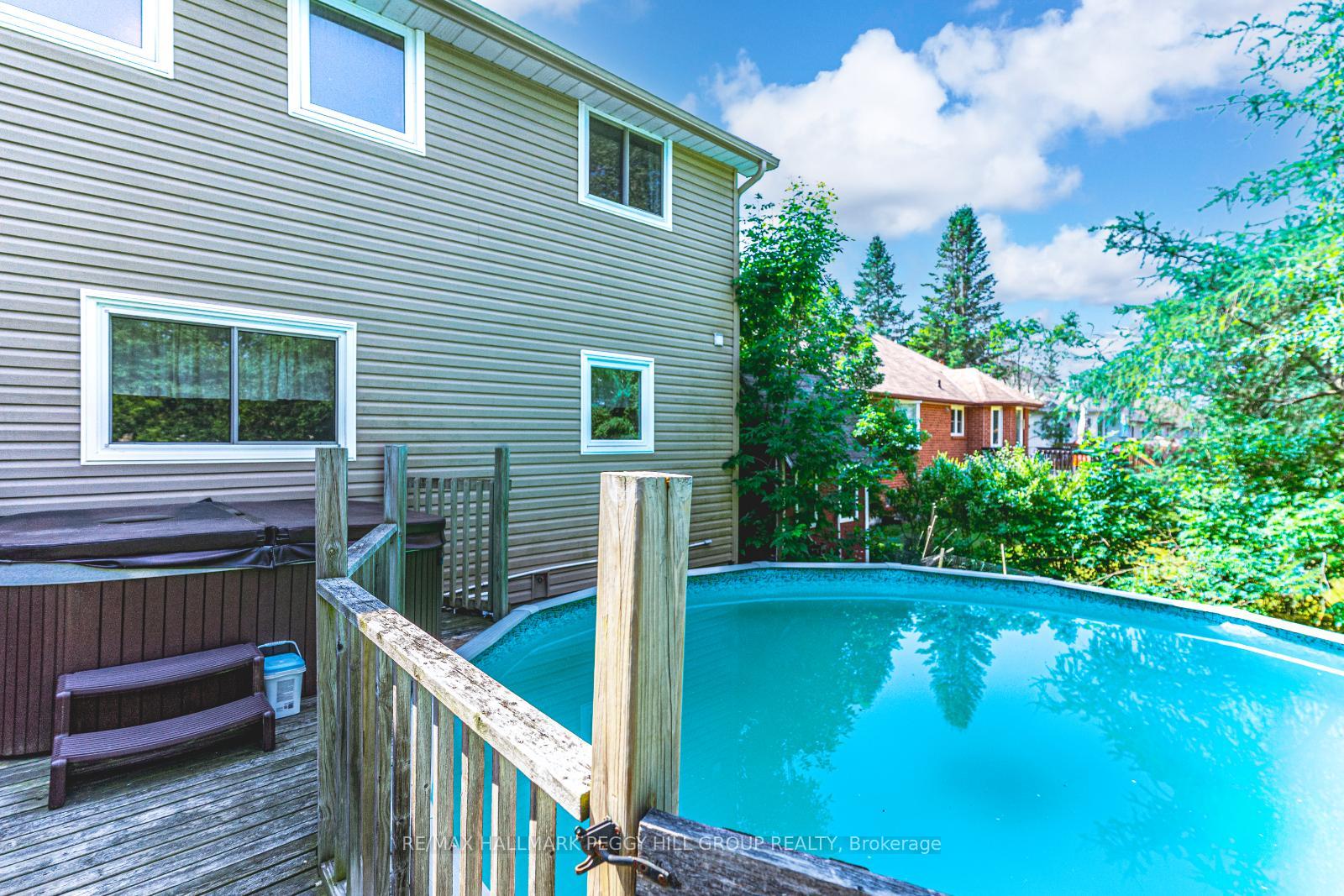 Photo 18 of 26 Royal Beech Drive, Wasaga Beach — HOMEH
