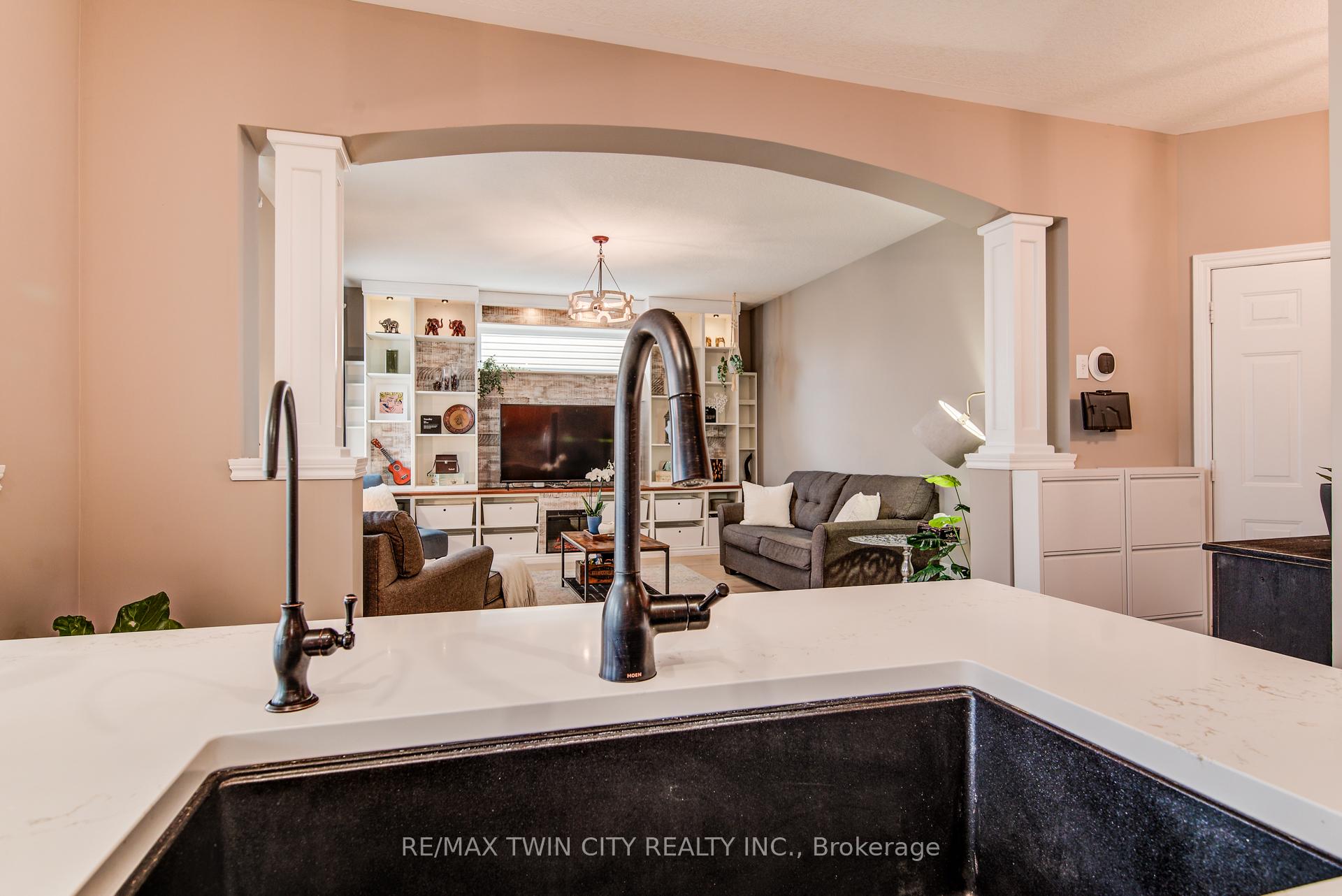 Photo 15 of 616 Frieburg Drive, Waterloo, Clair Hills — HOMEH