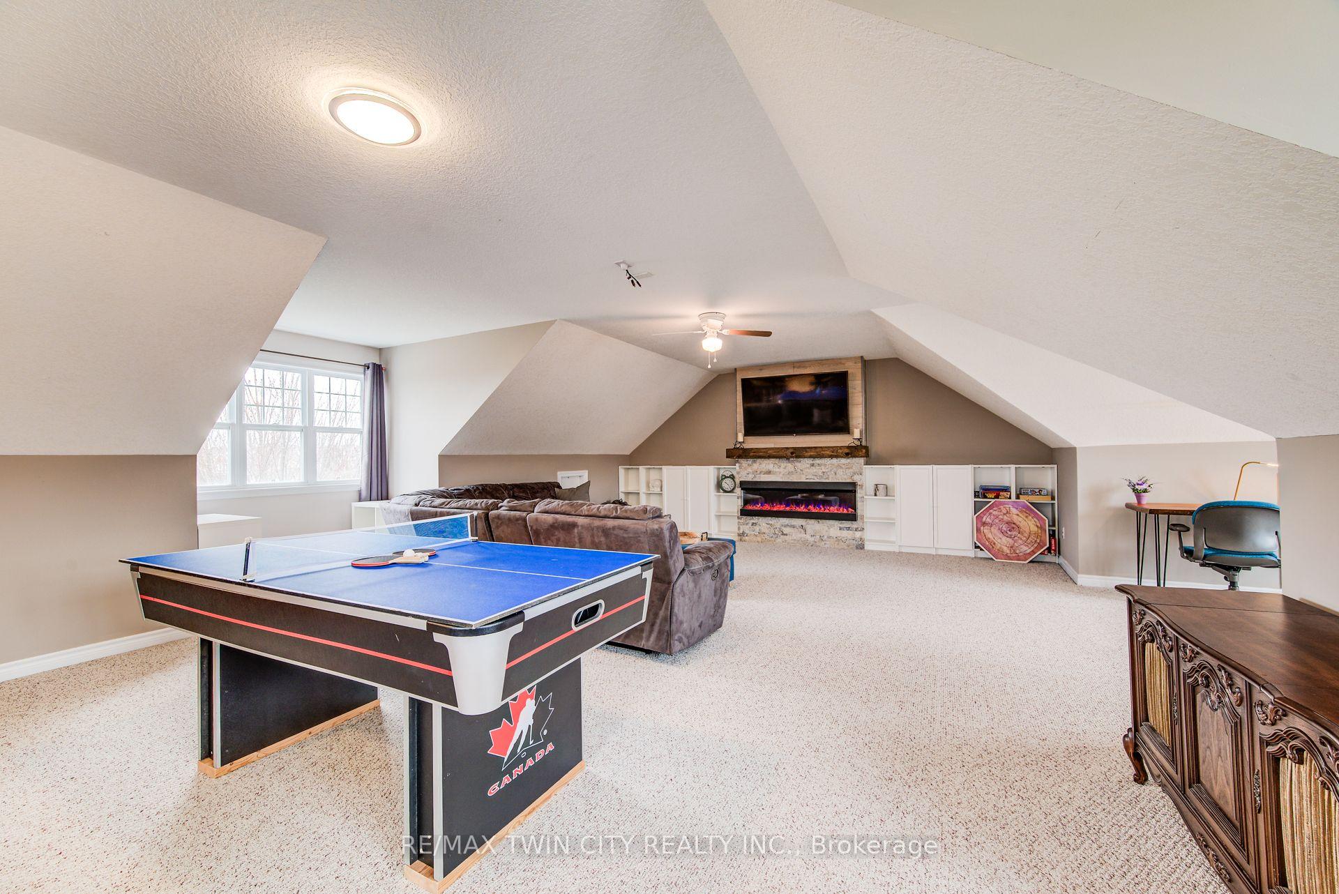 Photo 30 of 616 Frieburg Drive, Waterloo, Clair Hills — HOMEH