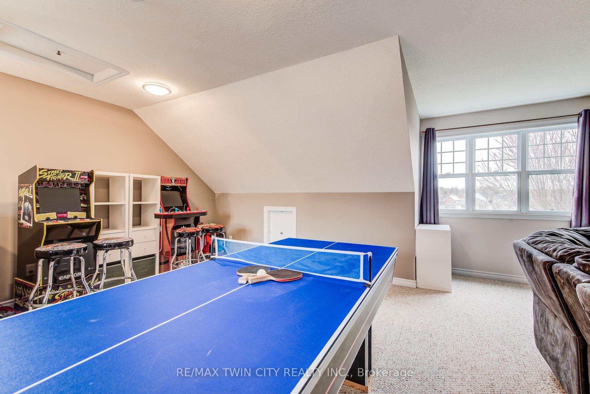 Photo 32 of 616 Frieburg Drive, Waterloo, Clair Hills — HOMEH