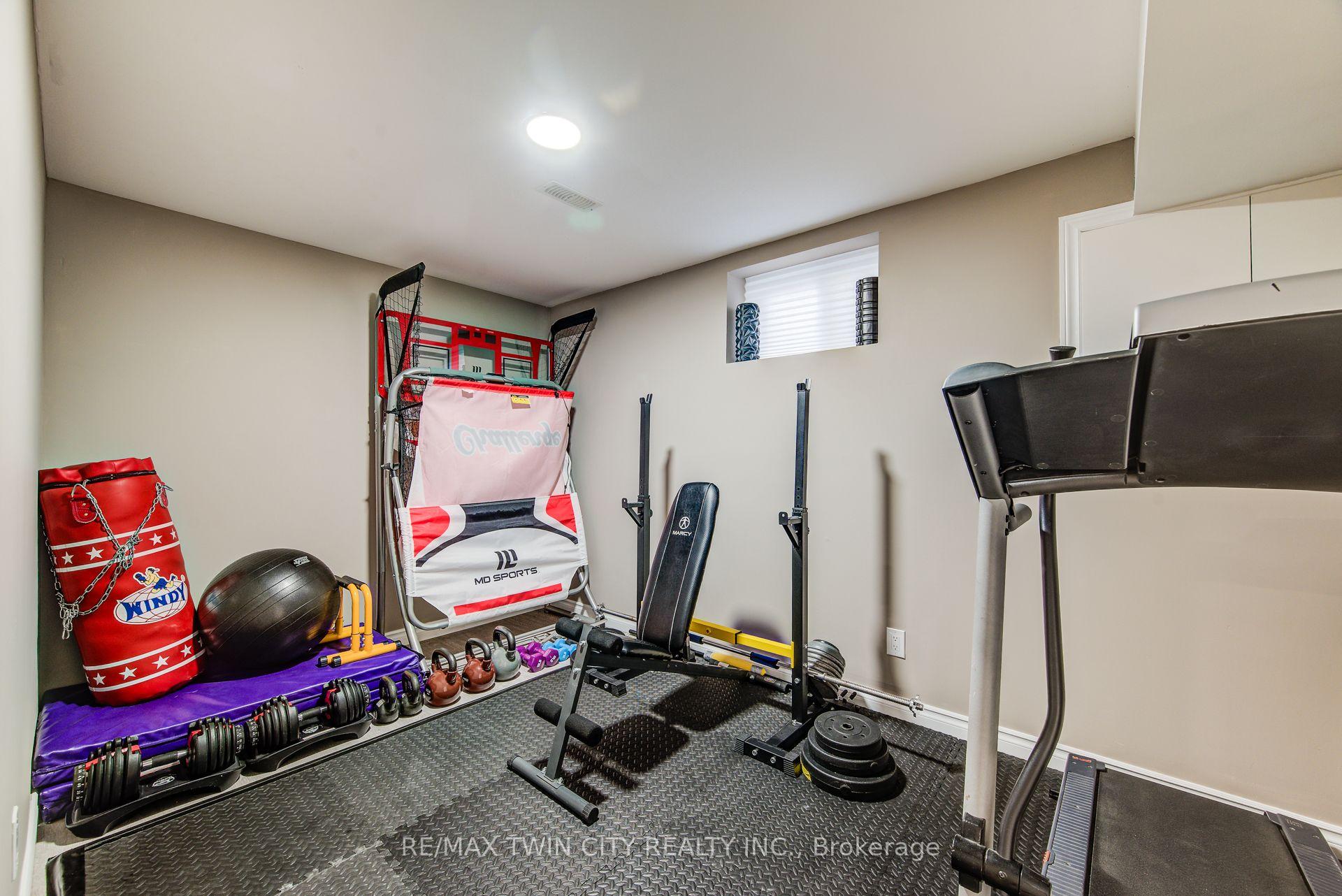 Photo 38 of 616 Frieburg Drive, Waterloo, Clair Hills — HOMEH