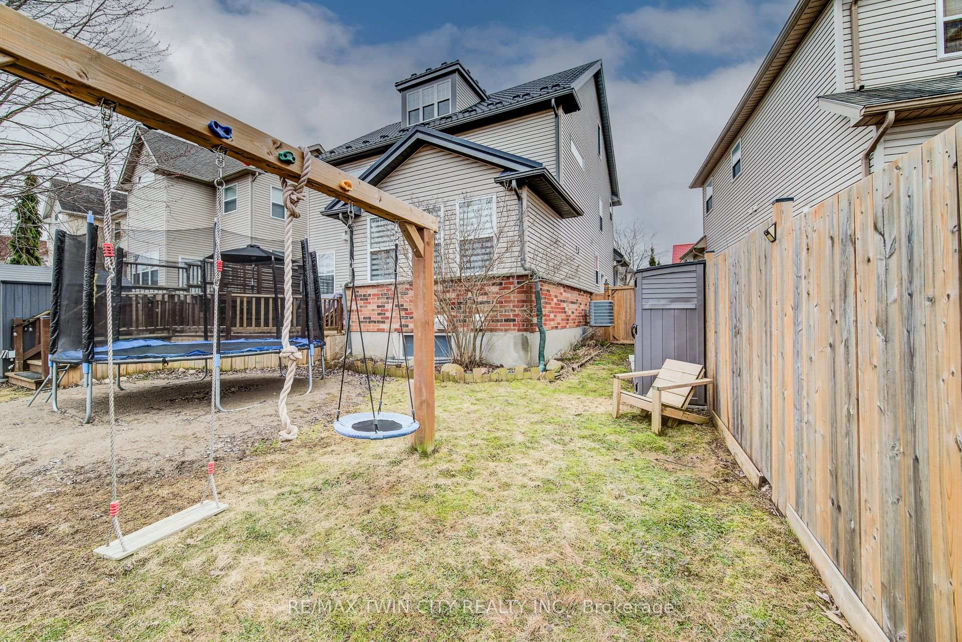 Photo 49 of 616 Frieburg Drive, Waterloo, Clair Hills — HOMEH