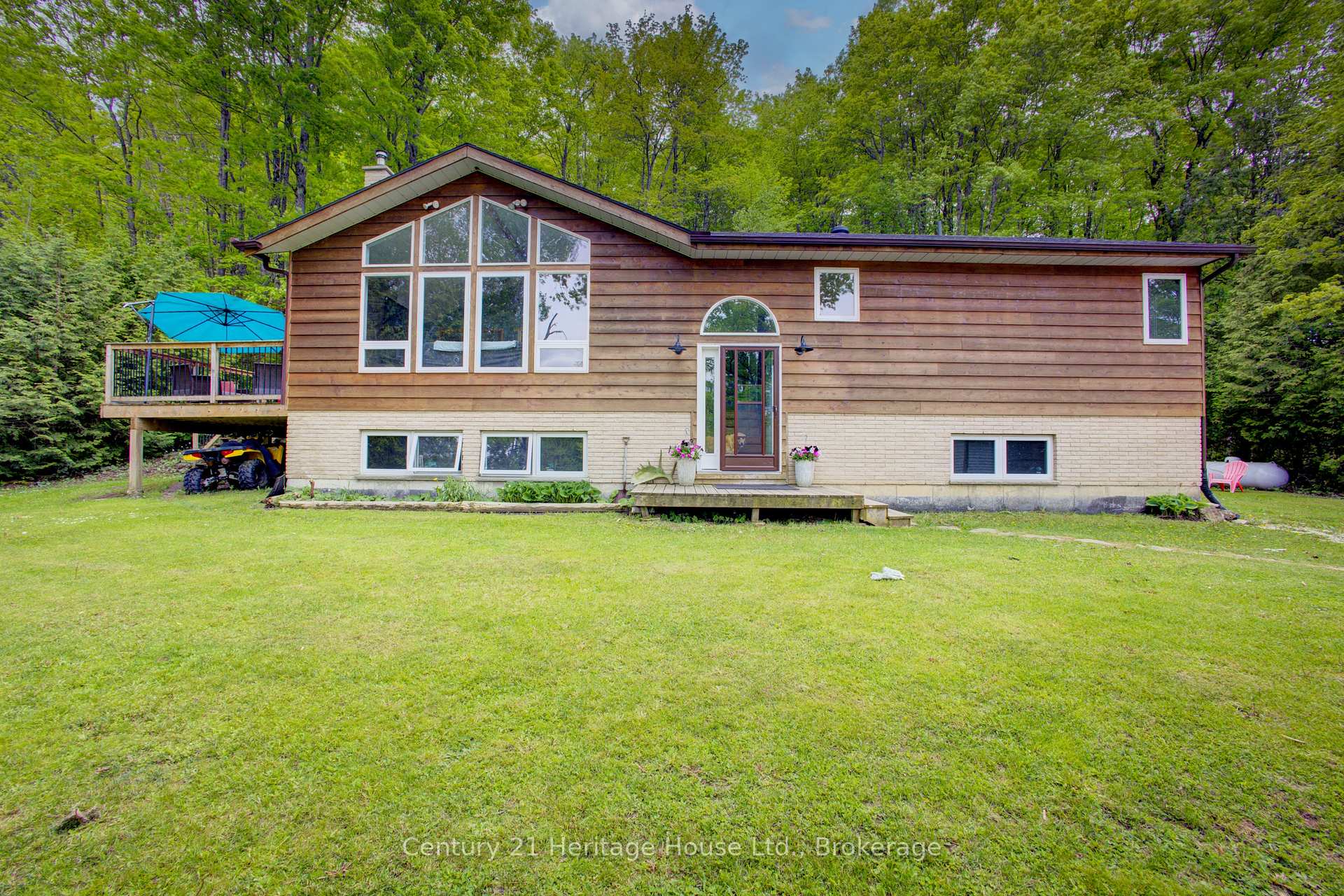 Front of 423080 Rocky Saugeen Road