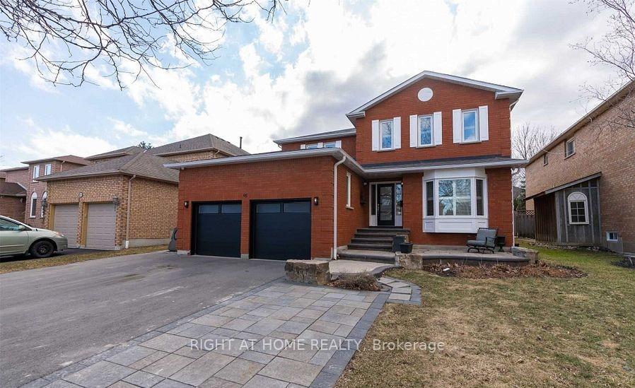 Photo 2 of 95 Kennett Drive, Whitby, Lynde Creek — HOMEH
