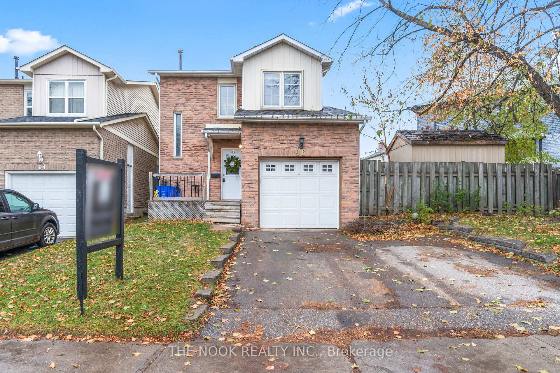 Photo 2 of 96 Kirby Crescent, Whitby, Blue Grass Meadows — HOMEH