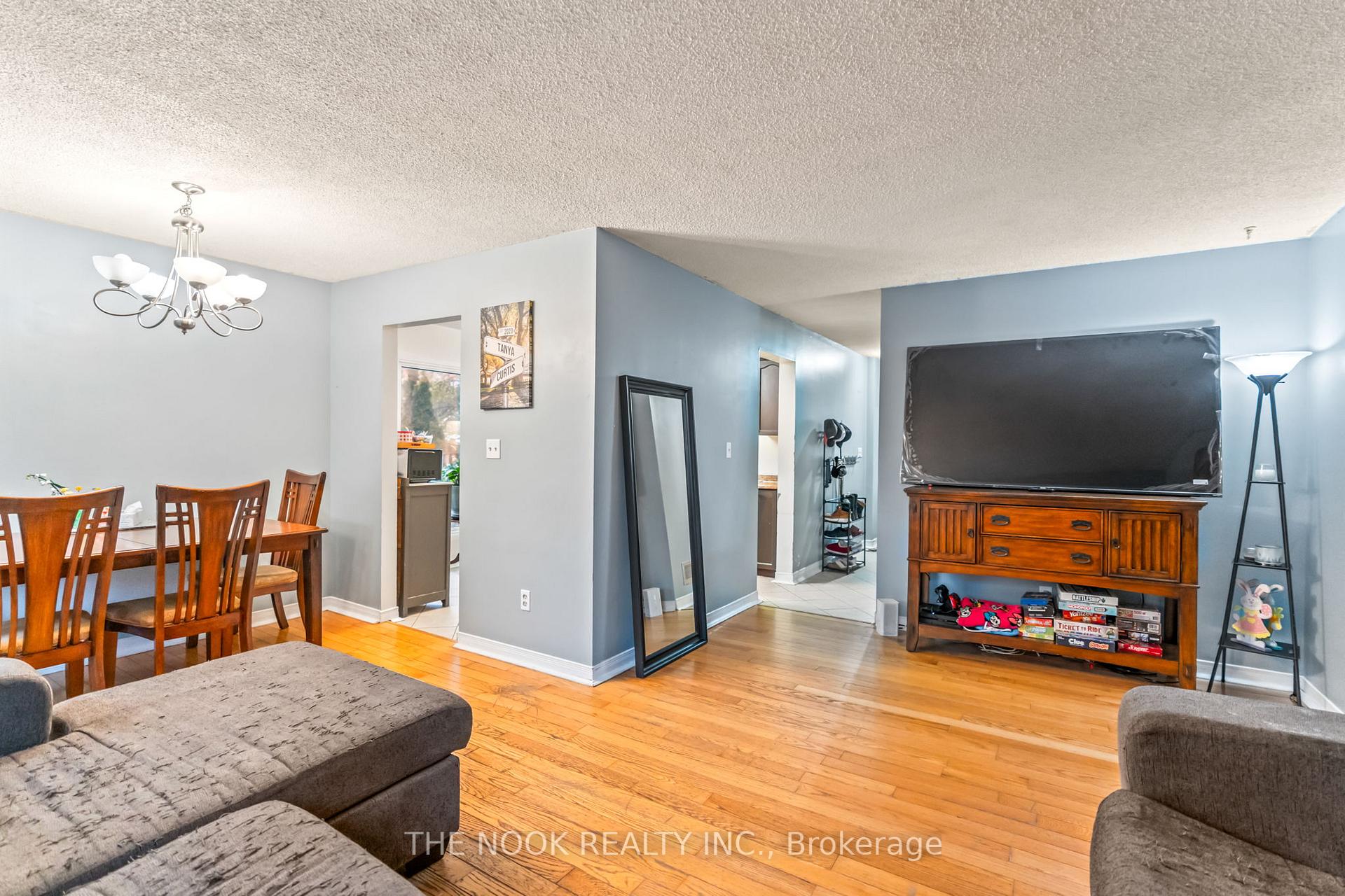 Photo 6 of 96 Kirby Crescent, Whitby, Blue Grass Meadows — HOMEH