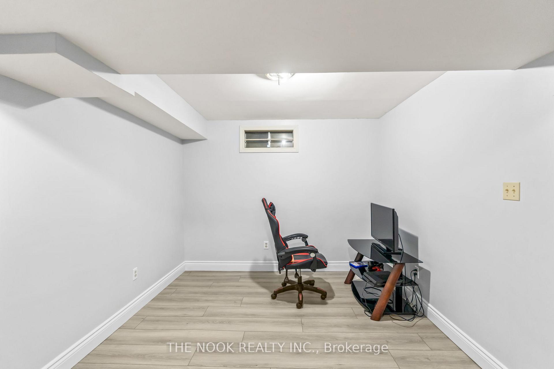 Photo 26 of 96 Kirby Crescent, Whitby, Blue Grass Meadows — HOMEH