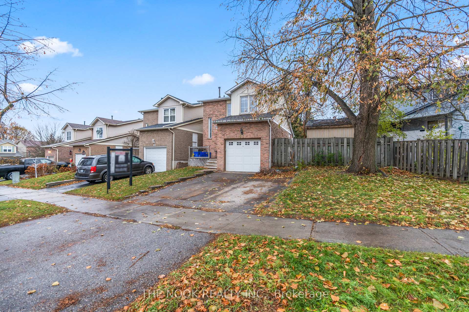 Photo 38 of 96 Kirby Crescent, Whitby, Blue Grass Meadows — HOMEH