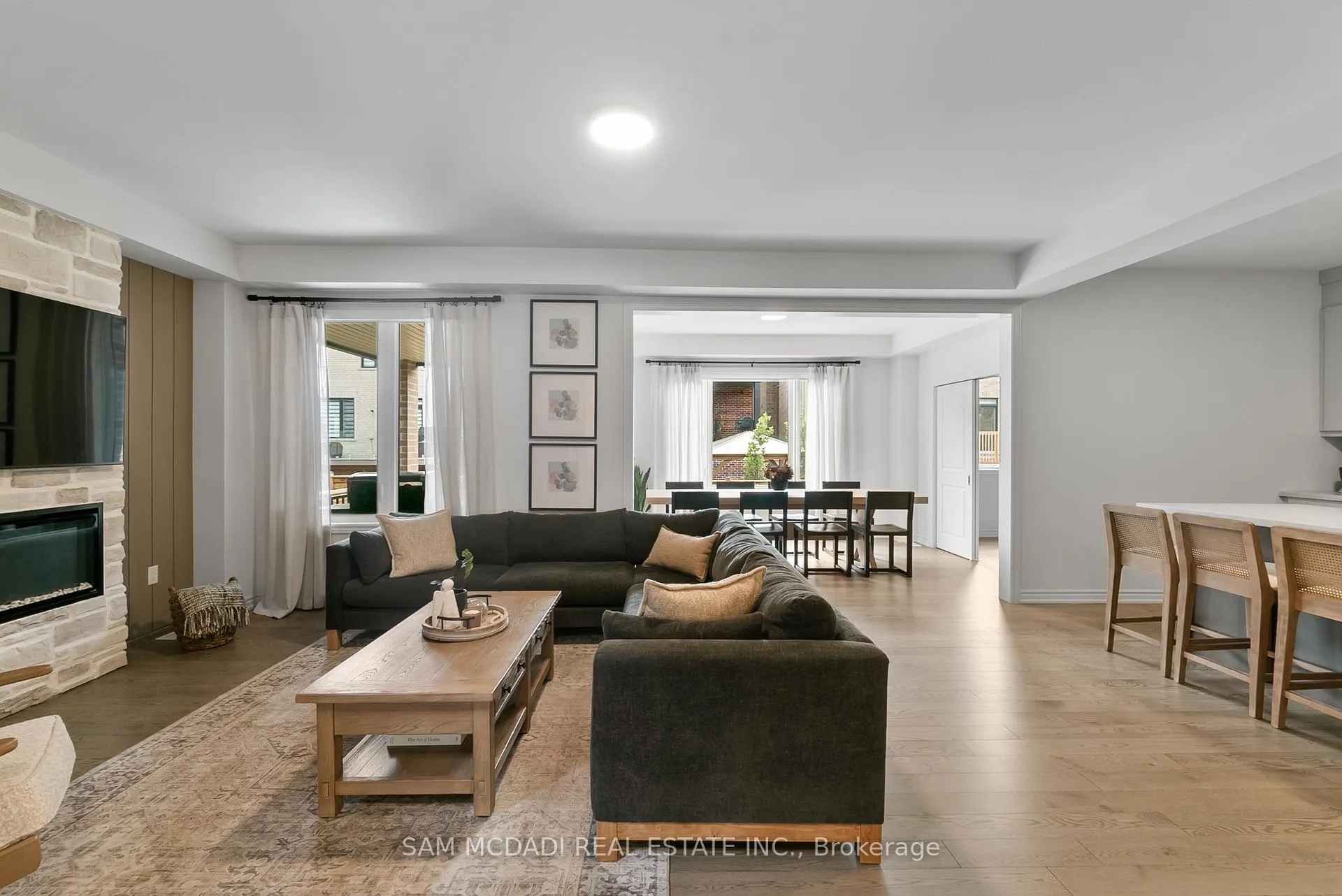 Photo 6 of 138 Factor Street, Vaughan, Kleinburg — HOMEH