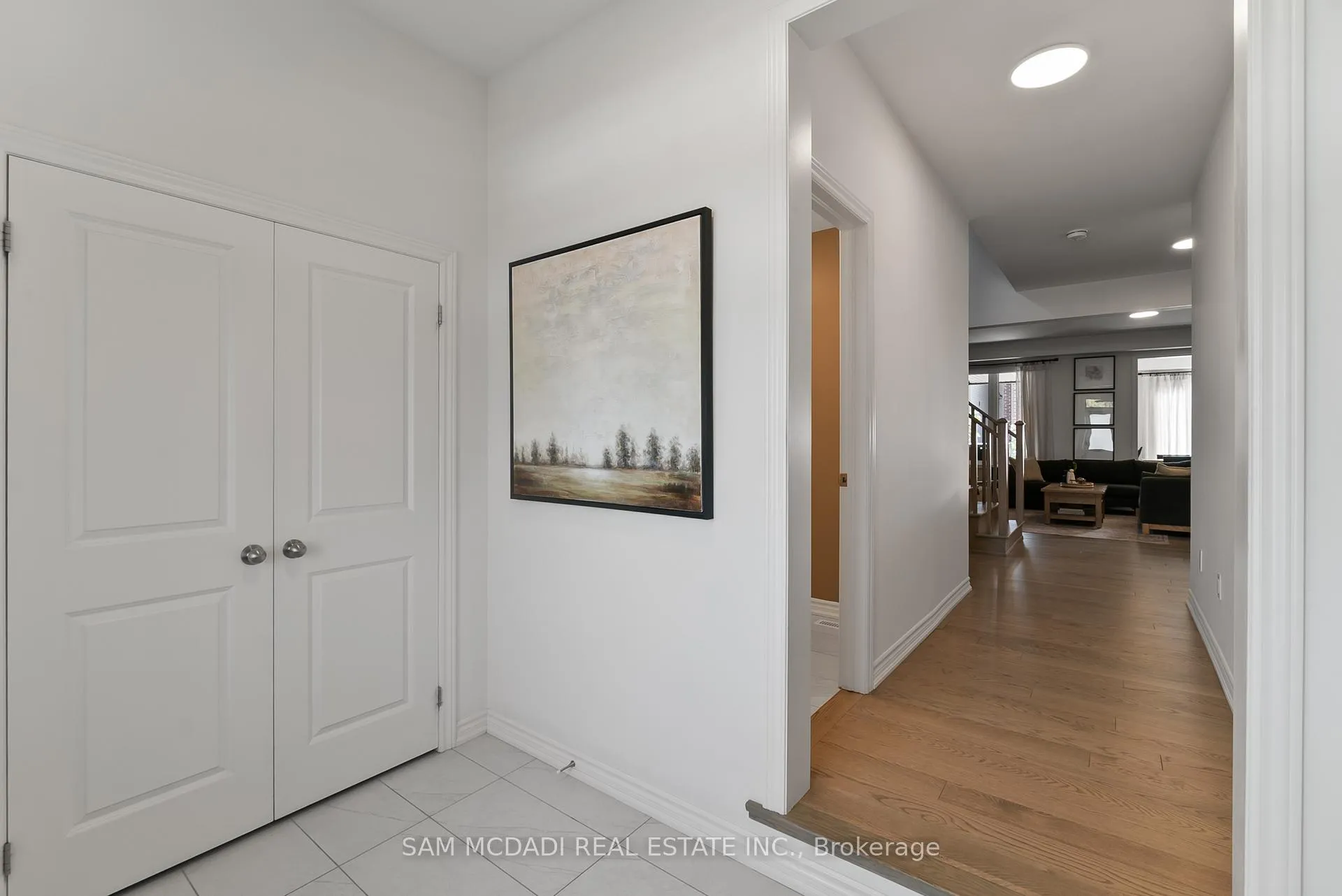 Photo 16 of 138 Factor Street, Vaughan, Kleinburg — HOMEH