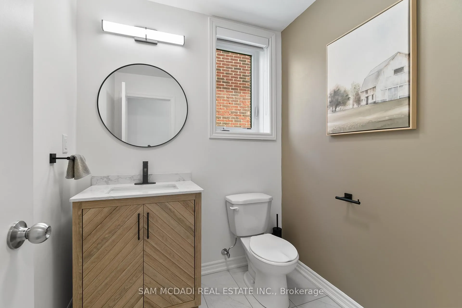 Photo 17 of 138 Factor Street, Vaughan, Kleinburg — HOMEH