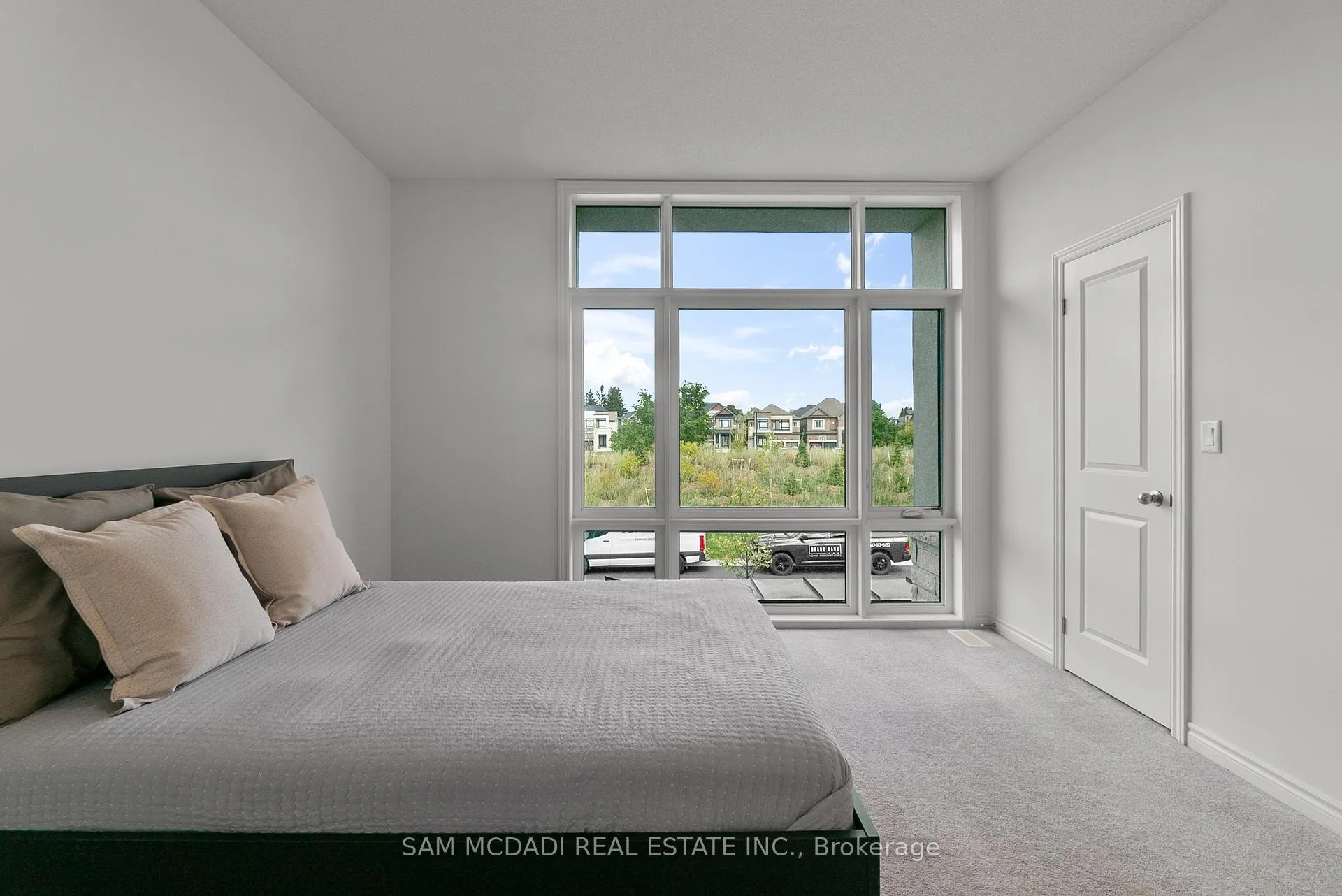 Photo 25 of 138 Factor Street, Vaughan, Kleinburg — HOMEH
