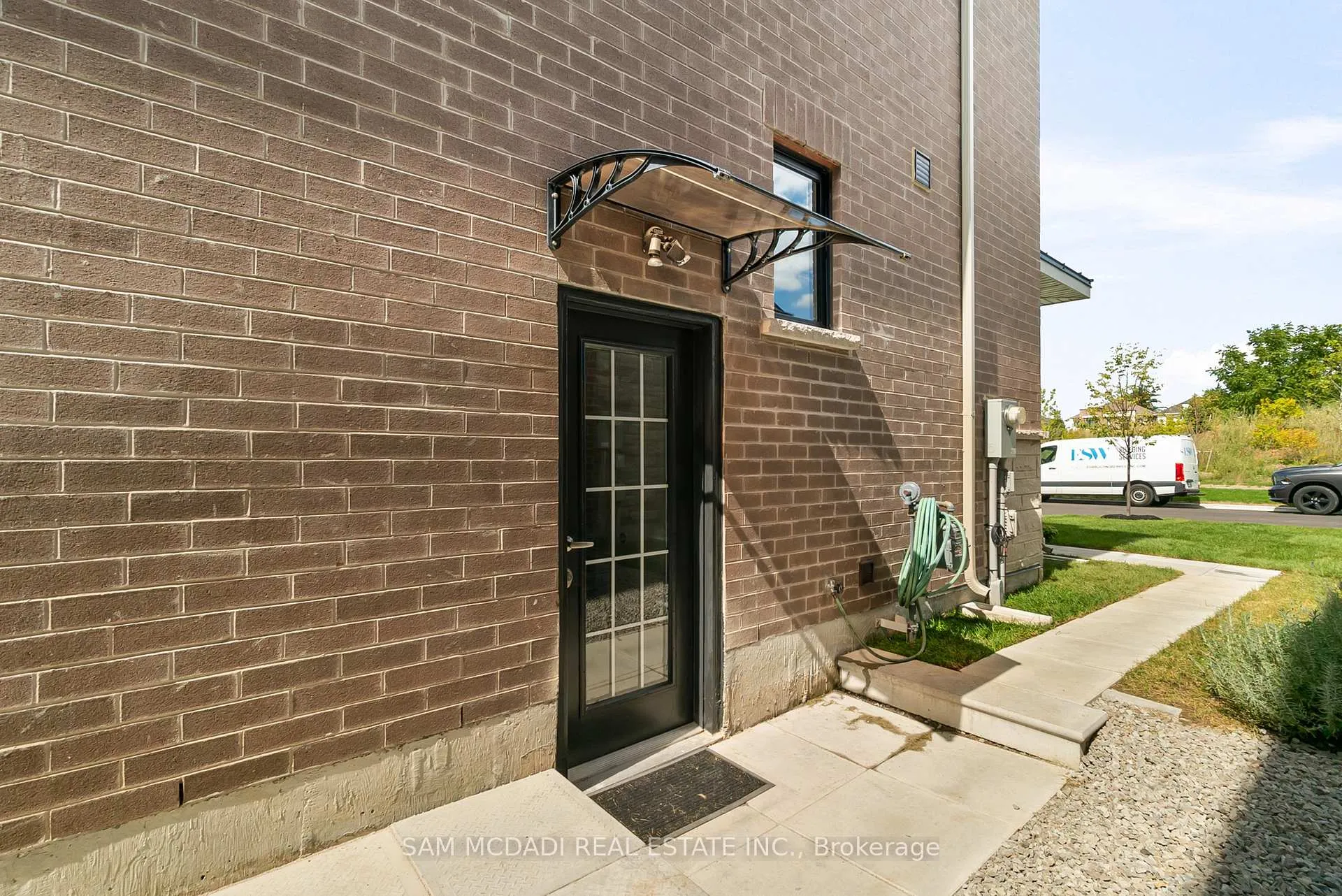 Photo 34 of 138 Factor Street, Vaughan, Kleinburg — HOMEH