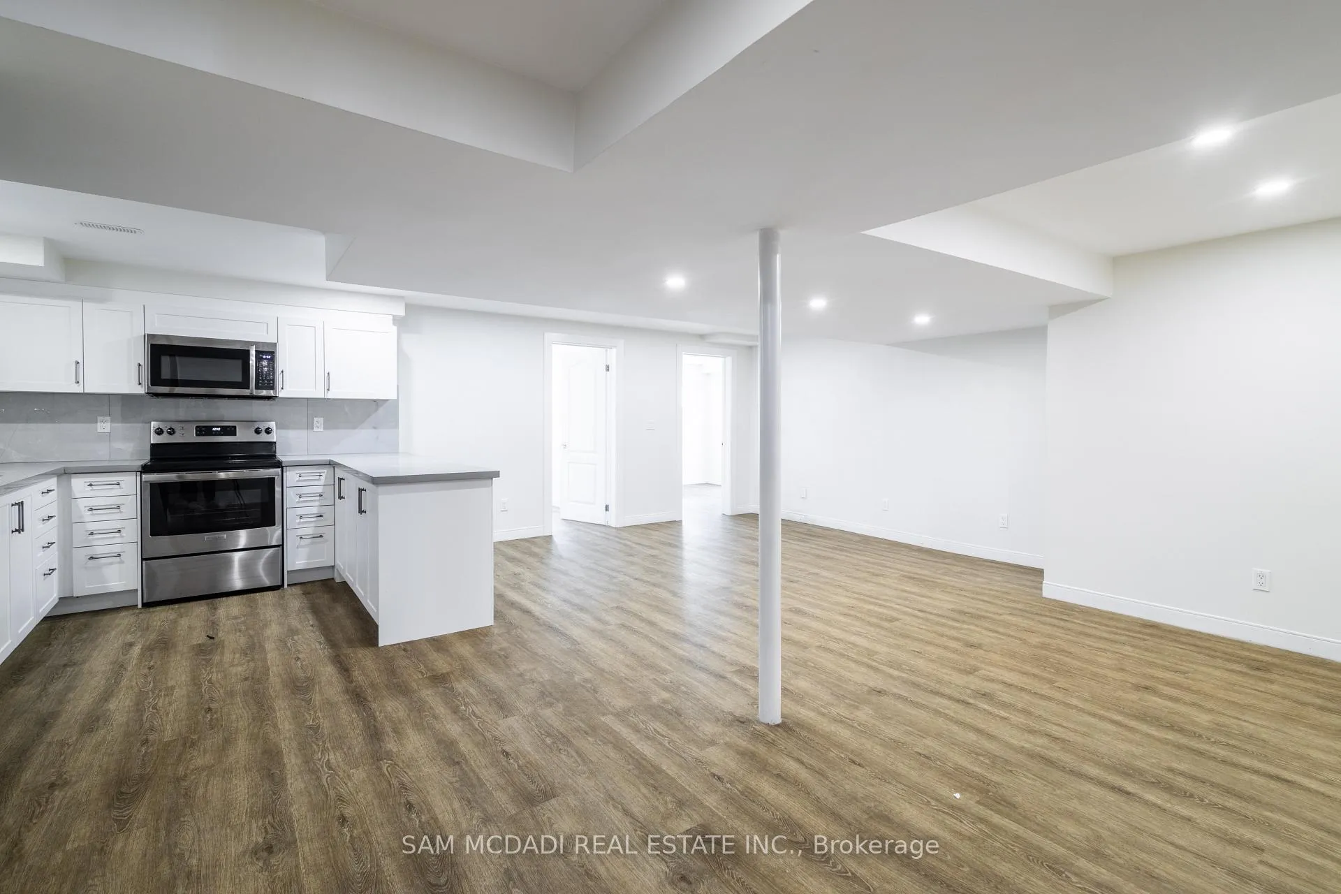 Photo 39 of 138 Factor Street, Vaughan, Kleinburg — HOMEH