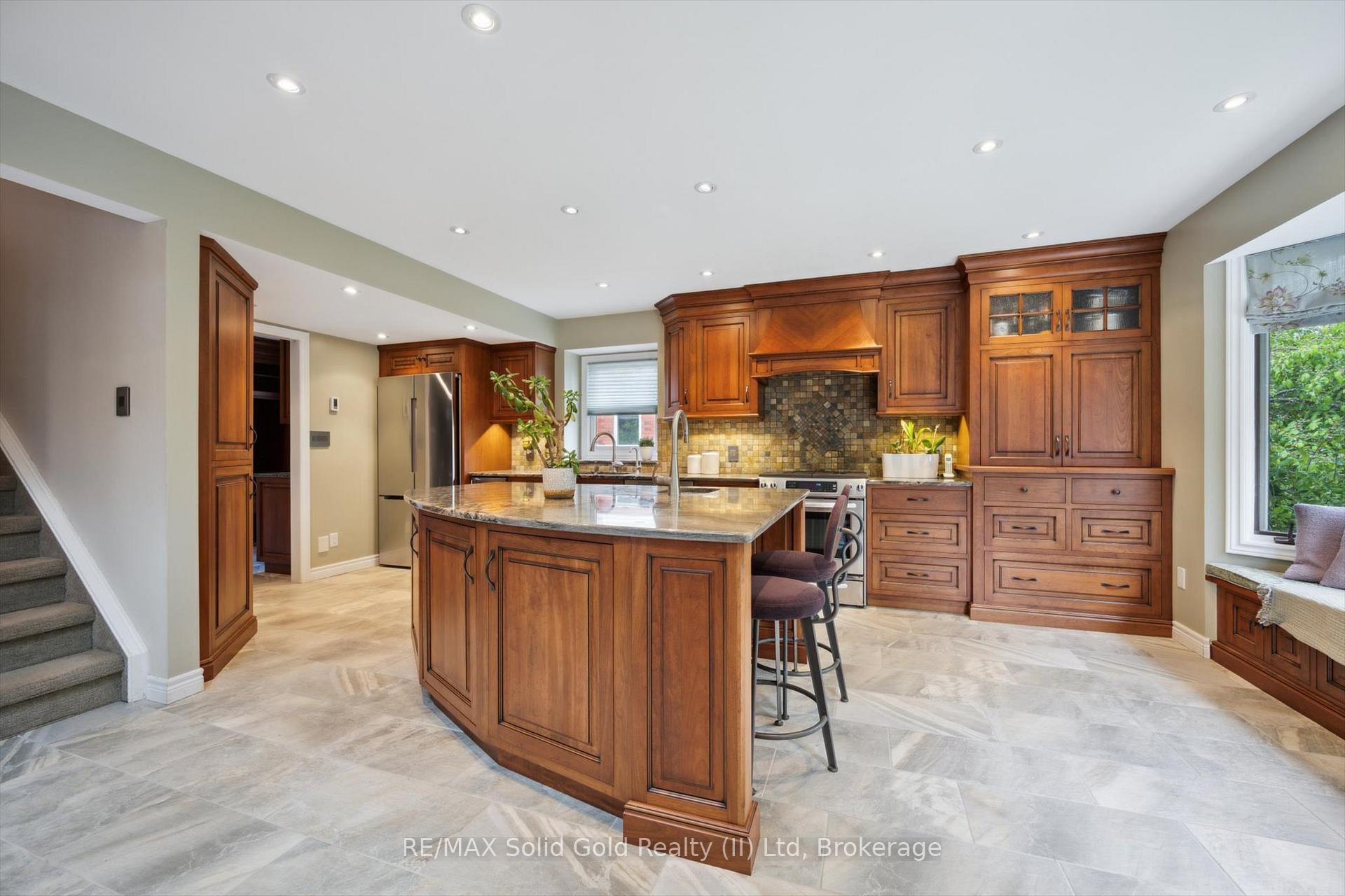 Photo 16 of 439 Brentcliffe Drive, Waterloo — HOMEH