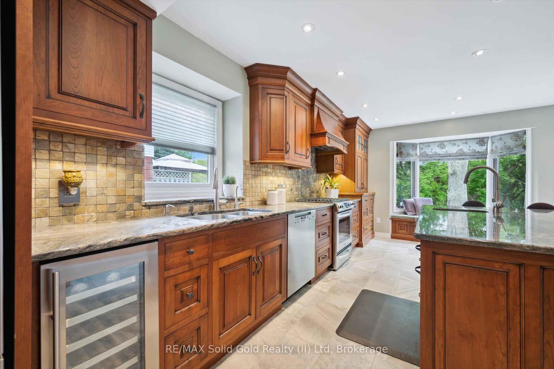 Photo 20 of 439 Brentcliffe Drive, Waterloo — HOMEH